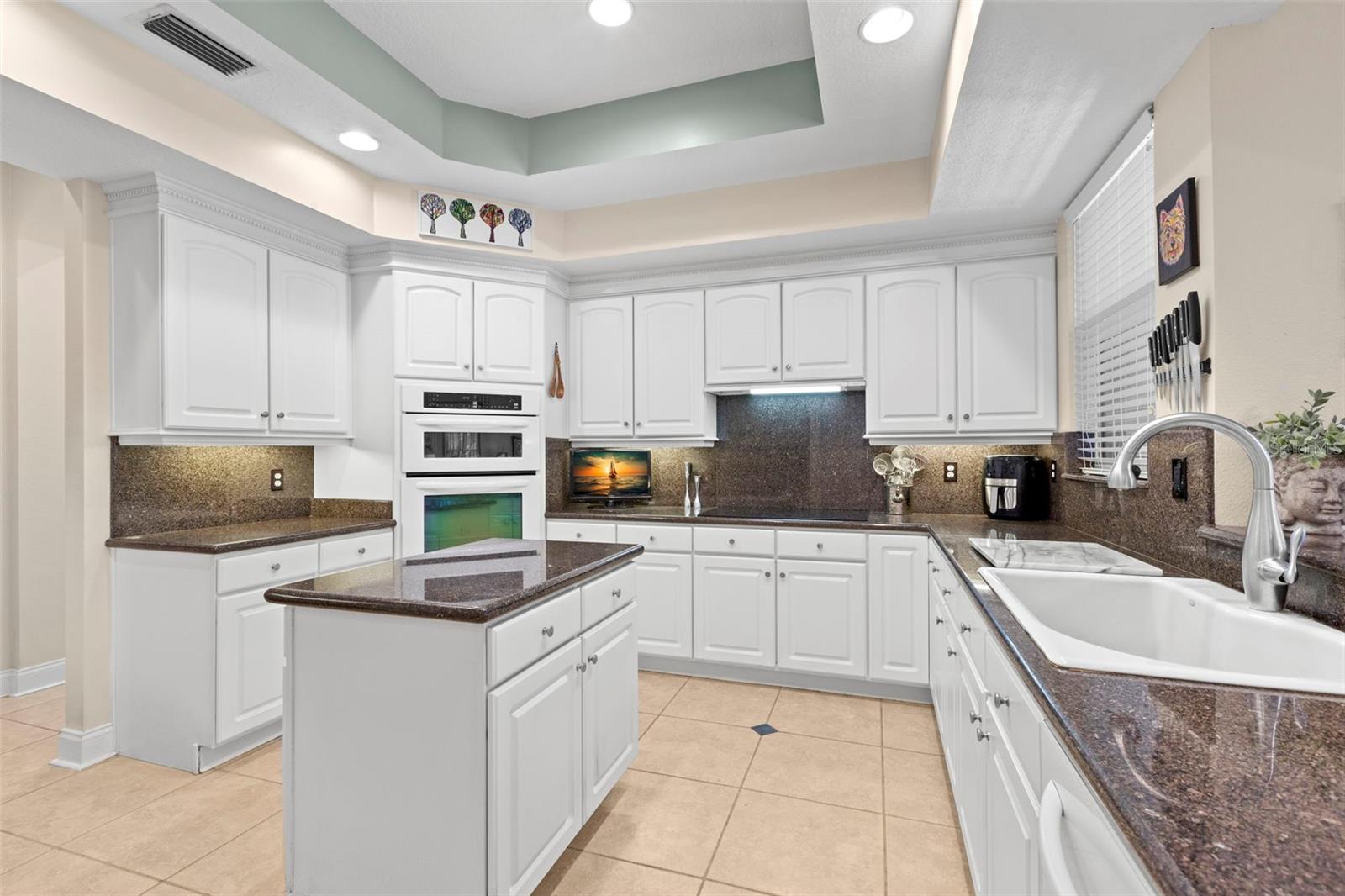 4670 SLASH PINE LN NE, ST PETERSBURG, FL, 33703