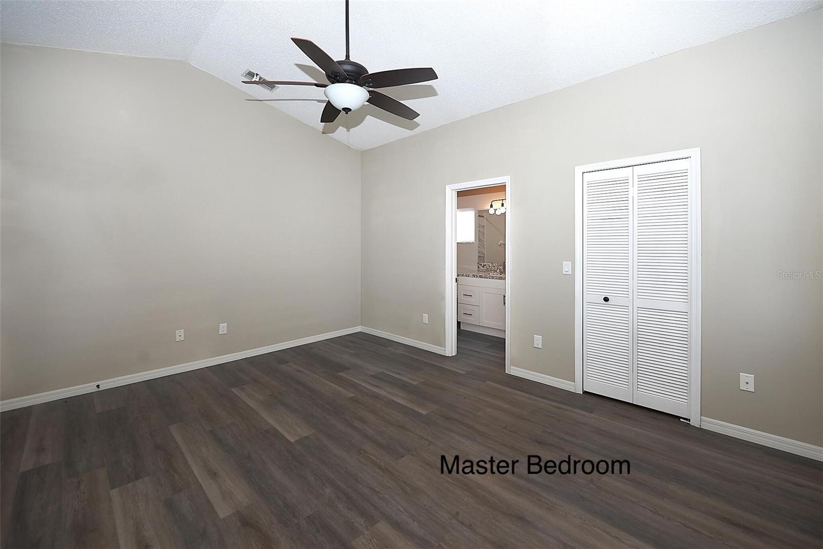 1610 SPINNING WHEEL DR, LUTZ, FL, 33559