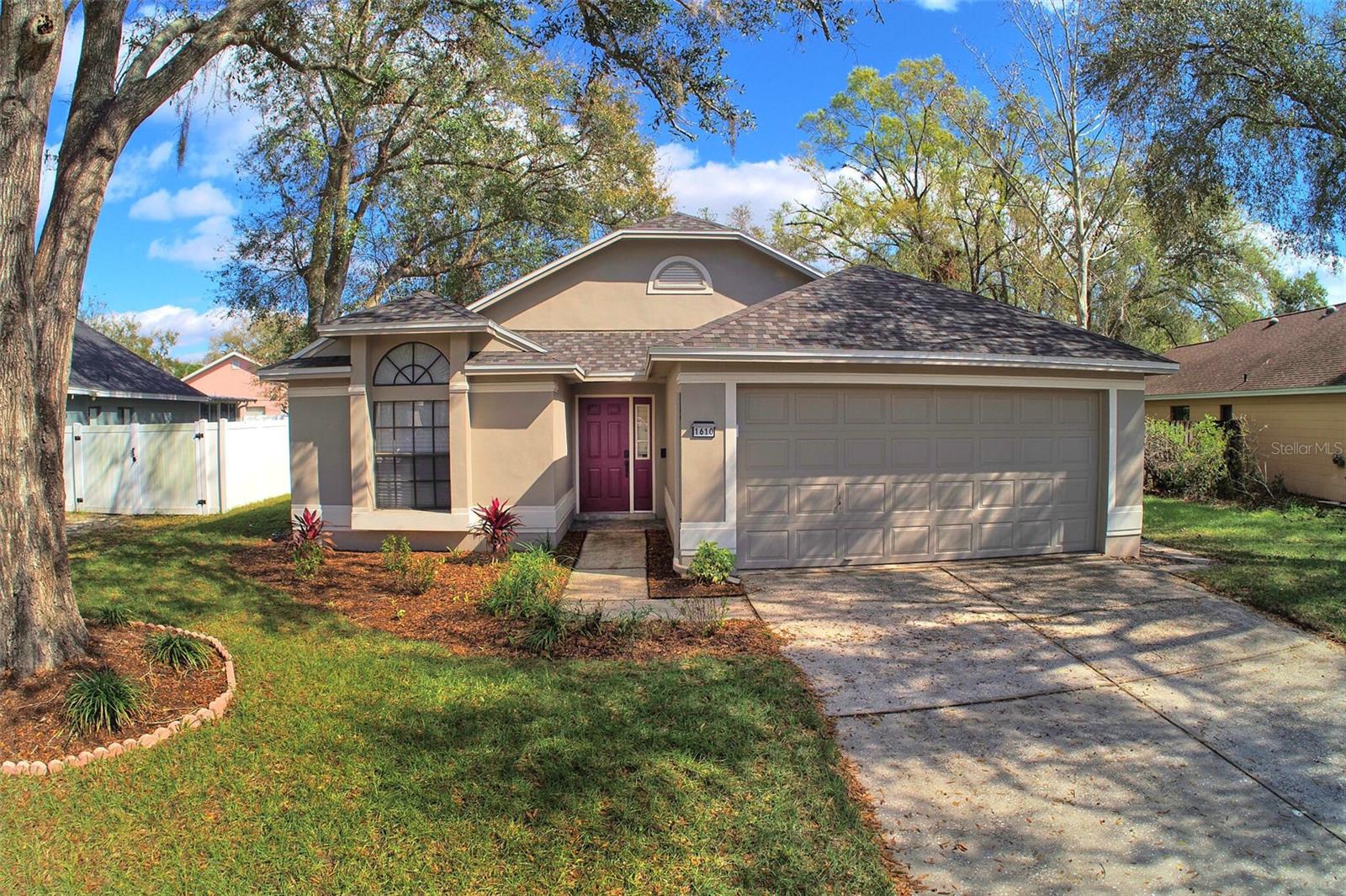 1610 SPINNING WHEEL DR, LUTZ, FL, 33559