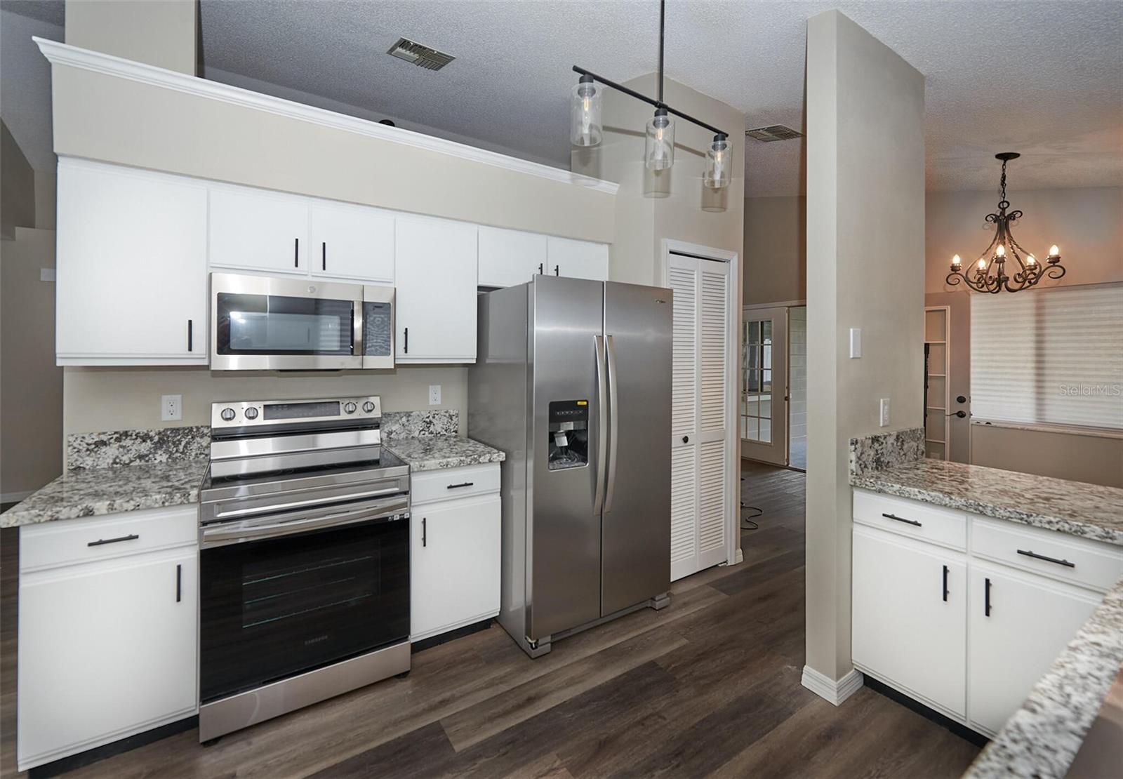 1610 SPINNING WHEEL DR, LUTZ, FL, 33559