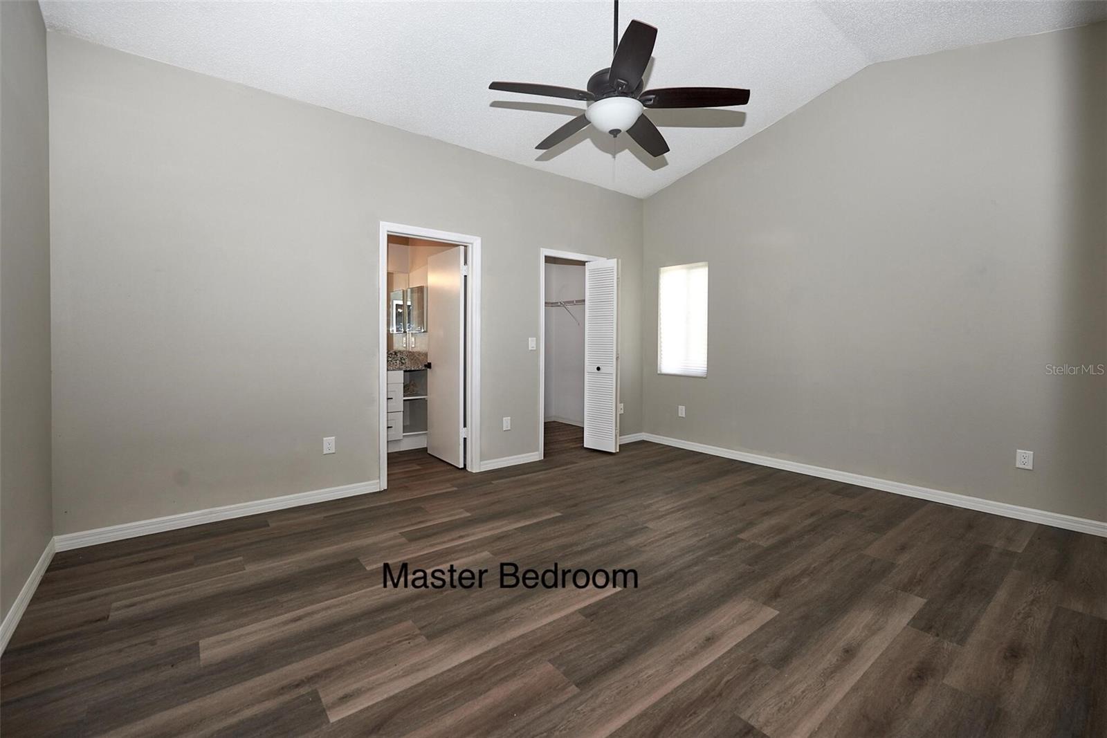 1610 SPINNING WHEEL DR, LUTZ, FL, 33559