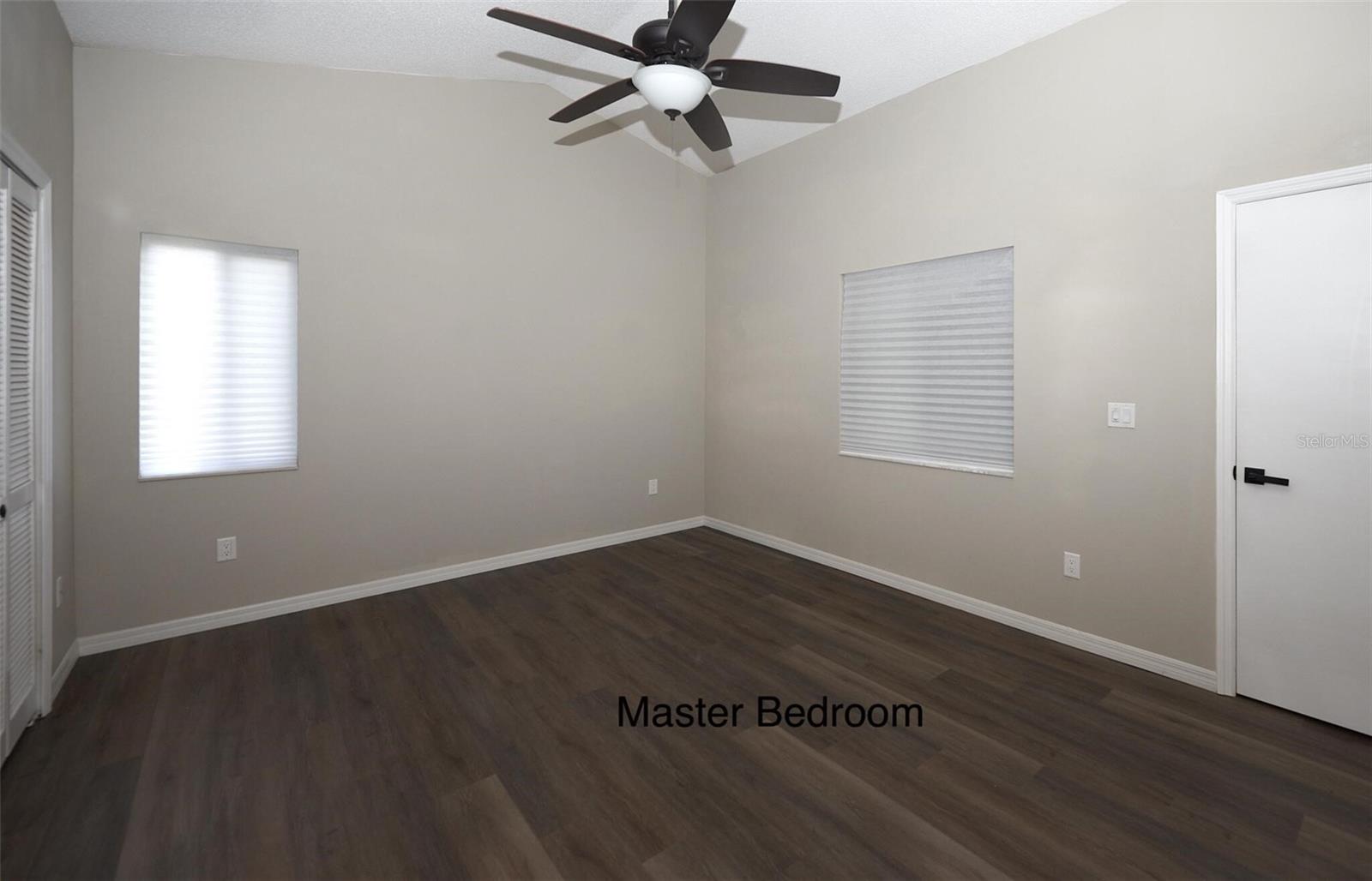 1610 SPINNING WHEEL DR, LUTZ, FL, 33559