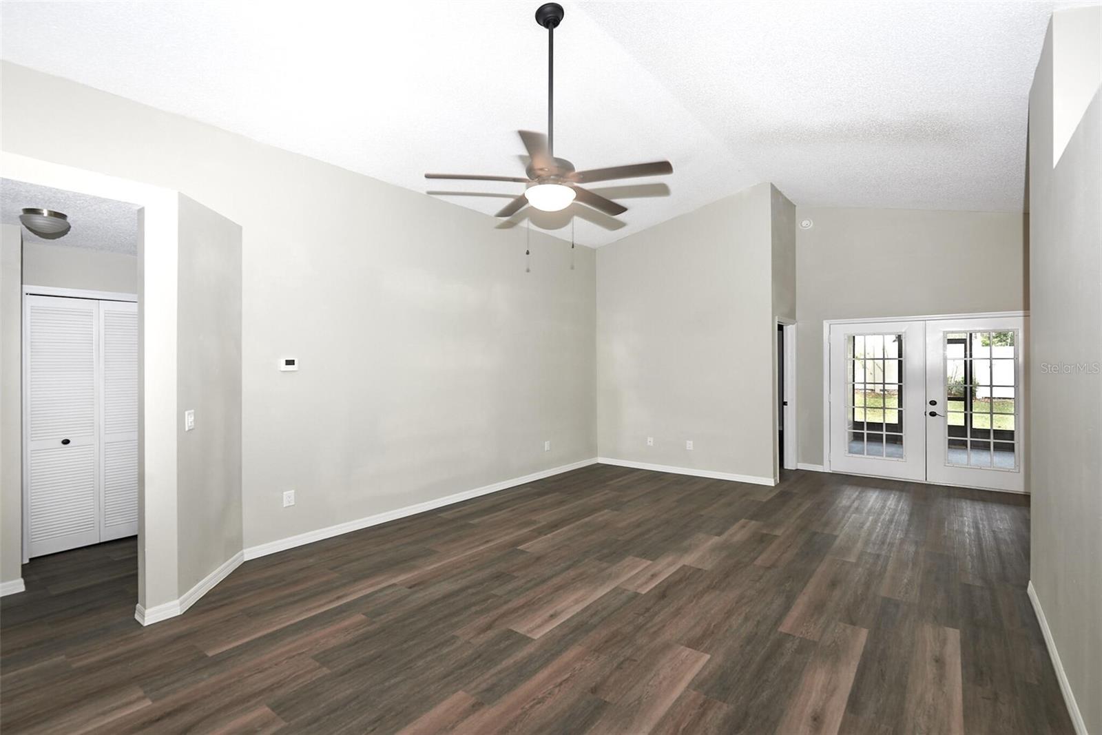 1610 SPINNING WHEEL DR, LUTZ, FL, 33559