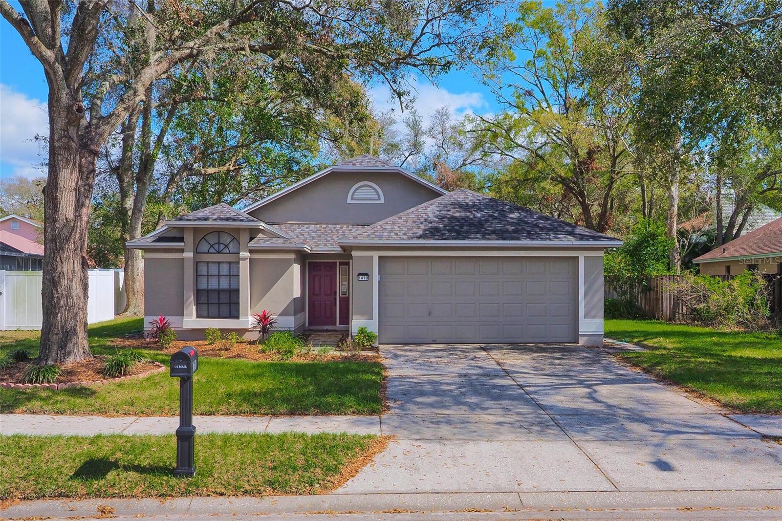 1610 SPINNING WHEEL DR, LUTZ, FL, 33559