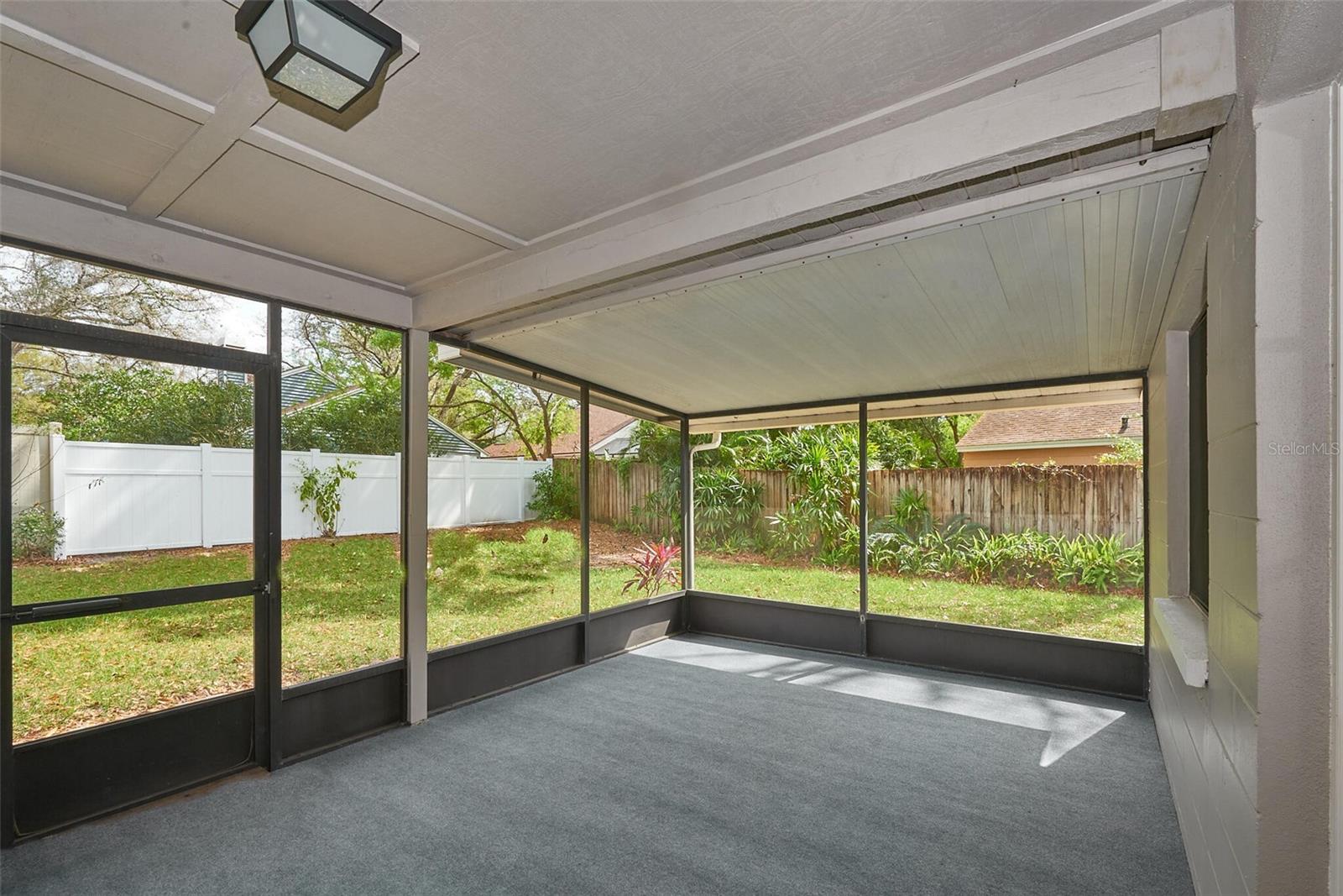 1610 SPINNING WHEEL DR, LUTZ, FL, 33559