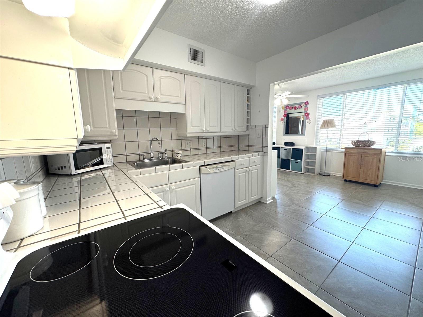 2466 ECUADORIAN WAY #42, CLEARWATER, FL, 33763