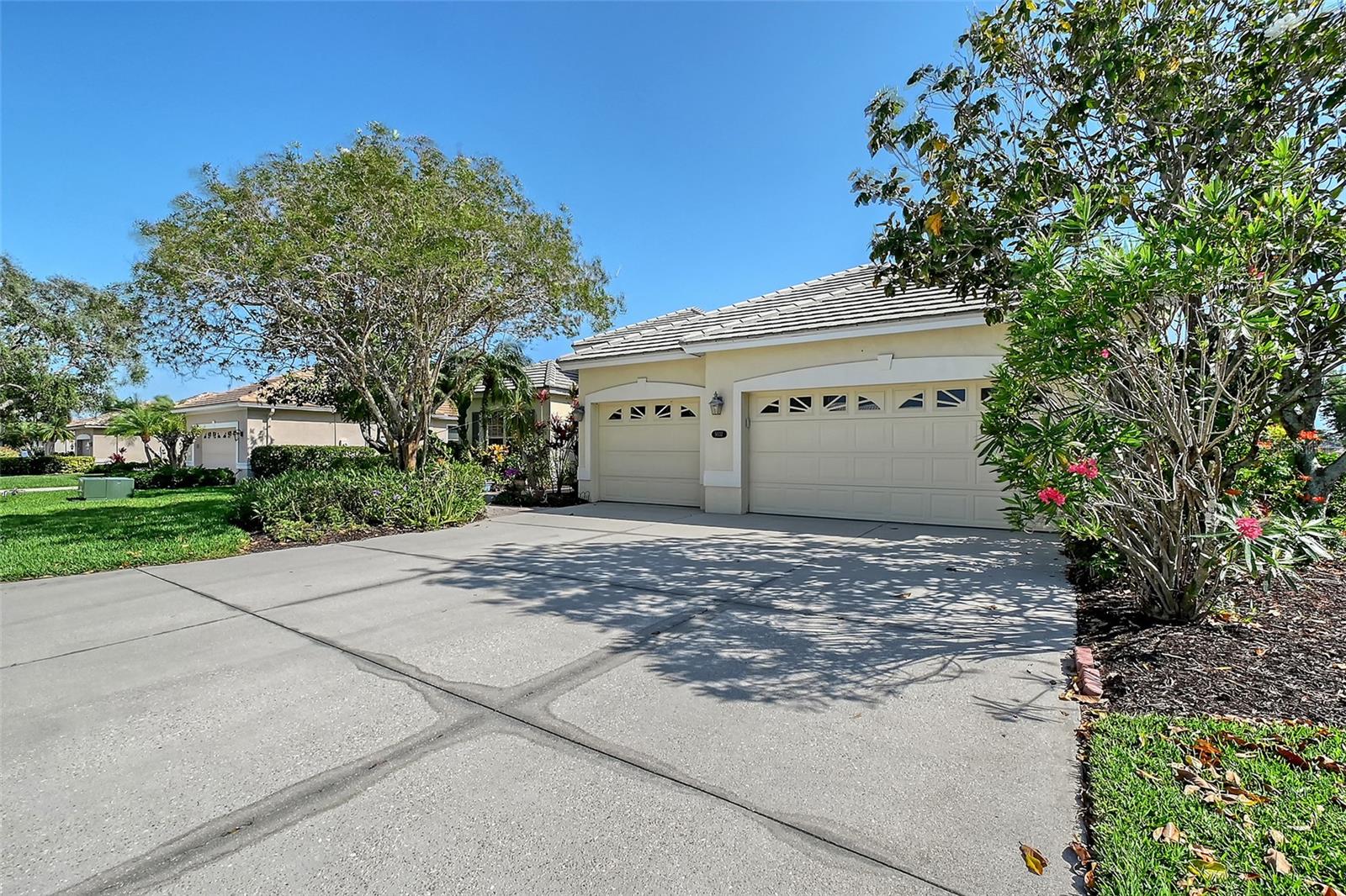 A4647554 Property Photo