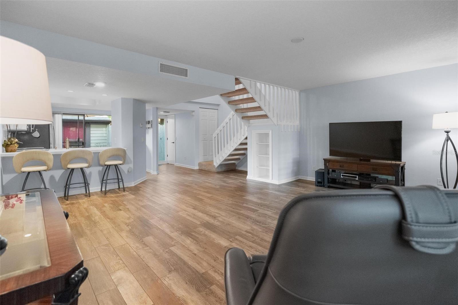 25 WOODS LANDING TRL, OLDSMAR, FL, 34677