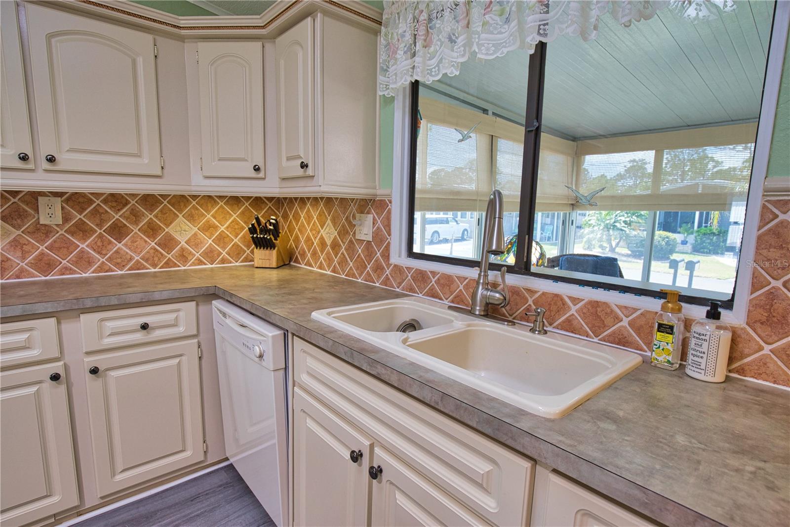 612 LA JOLLA CIR, NORTH PORT, FL, 34287