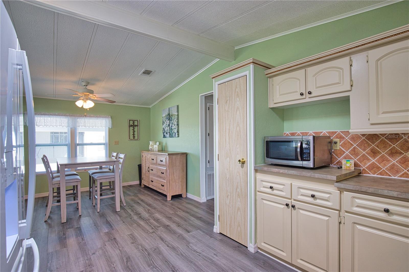 612 LA JOLLA CIR, NORTH PORT, FL, 34287