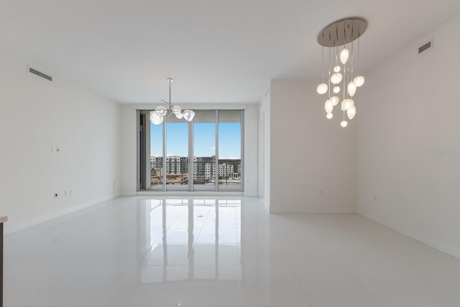 111 S PINEAPPLE AVE #1021, SARASOTA, FL, 34236