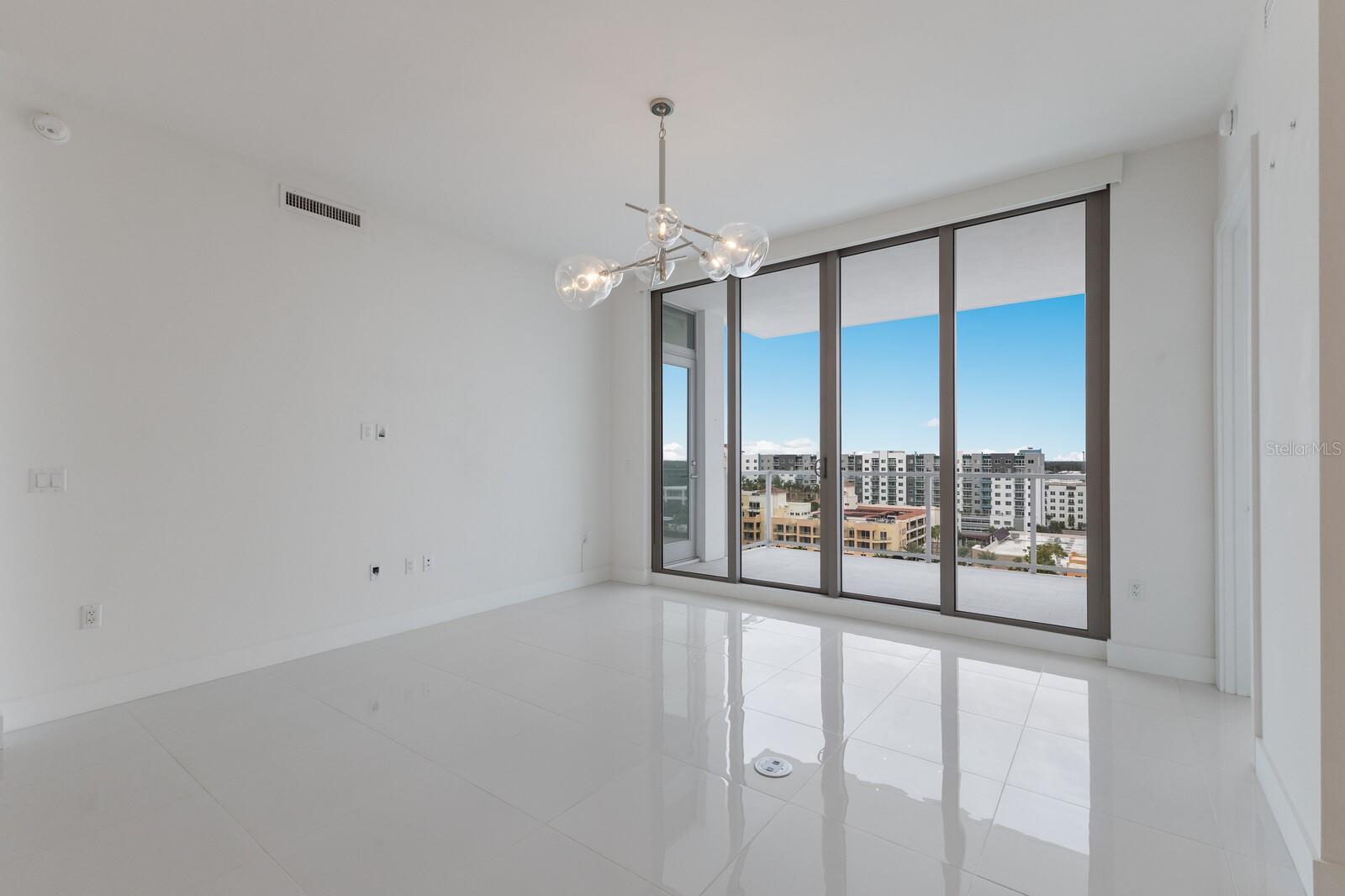 111 S PINEAPPLE AVE #1021, SARASOTA, FL, 34236
