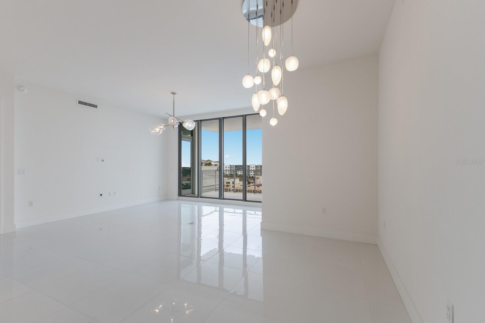 111 S PINEAPPLE AVE #1021, SARASOTA, FL, 34236