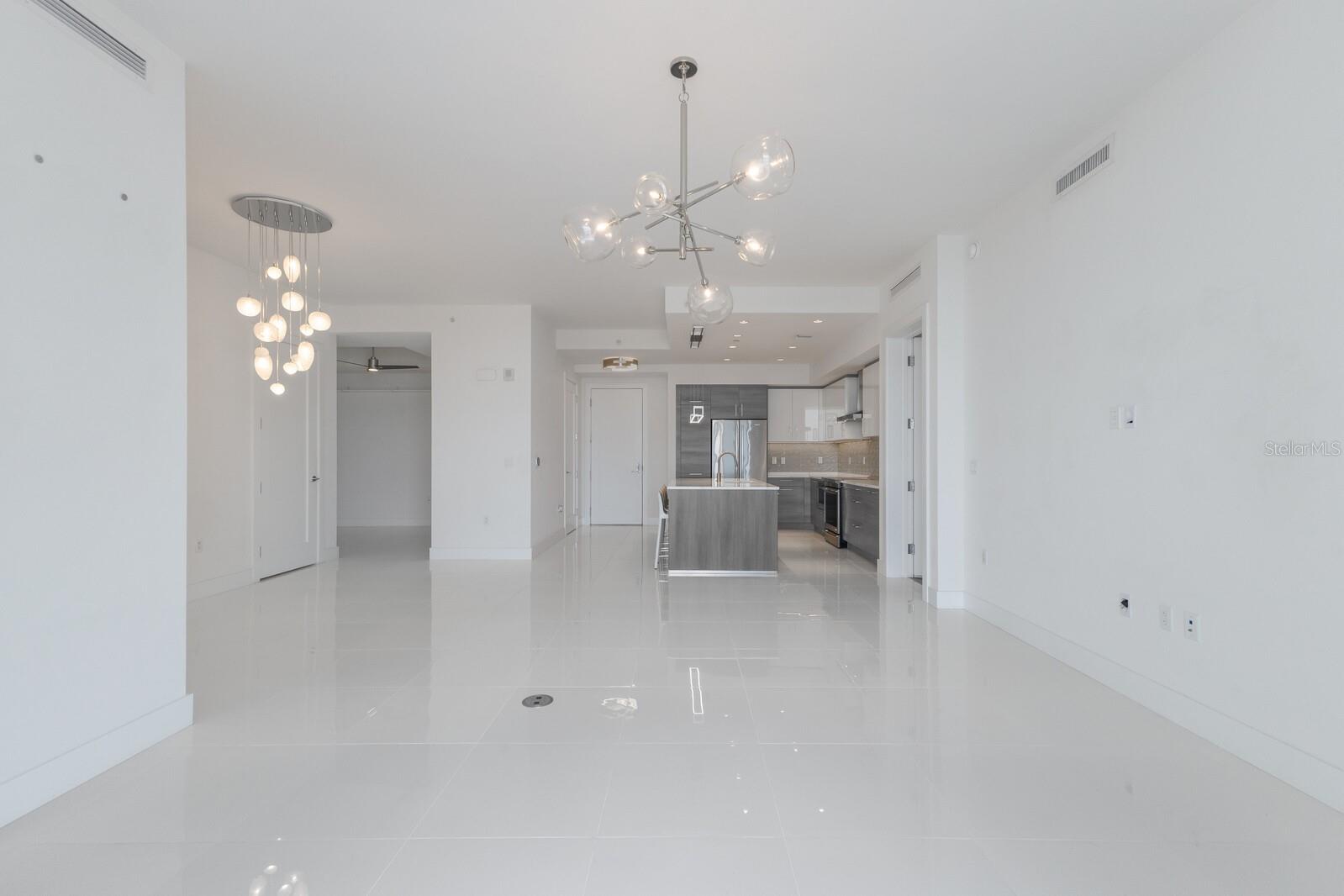 111 S PINEAPPLE AVE #1021, SARASOTA, FL, 34236