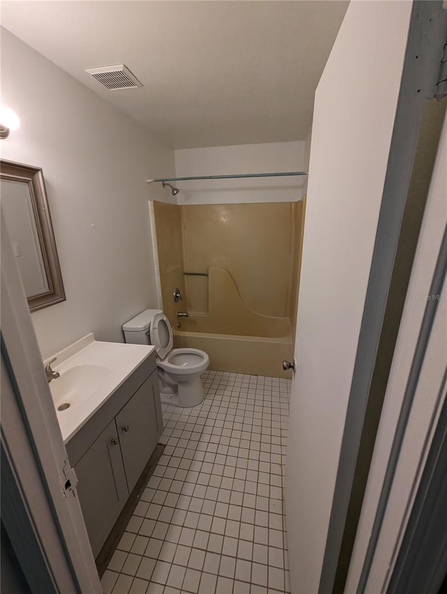 4960 DUNDEE AVE, DE LEON SPRINGS, FL, 32130