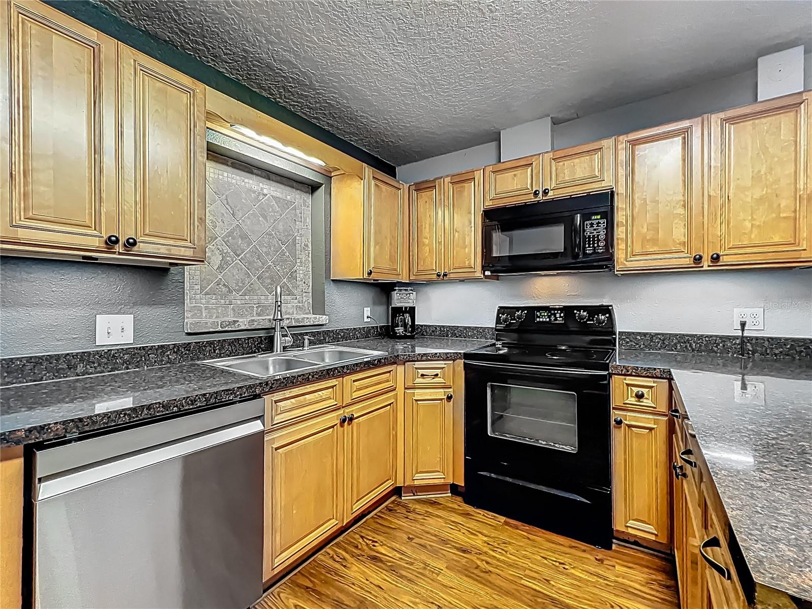 26619 BIMINI DR, TAVARES, FL, 32778
