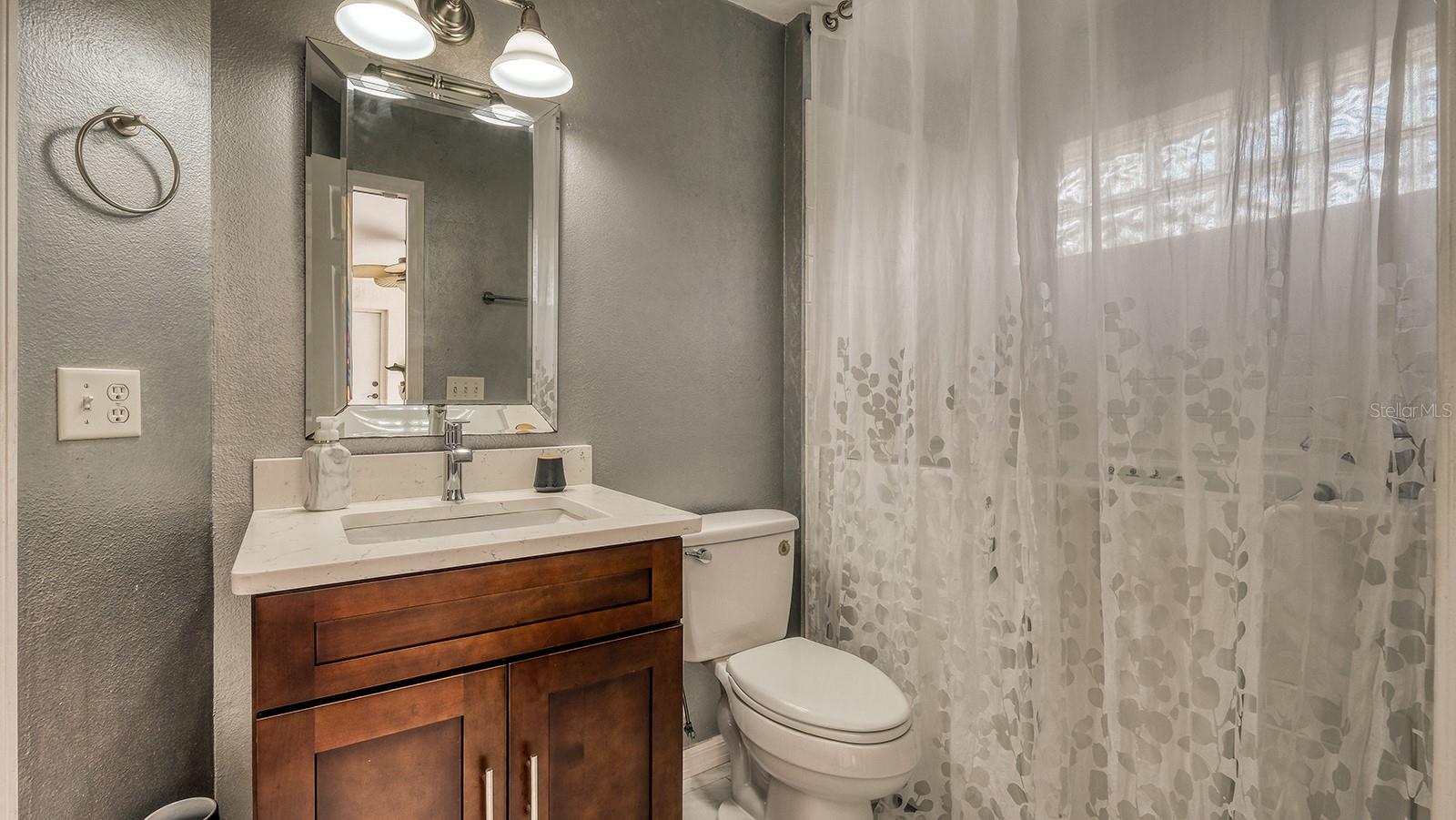203 RED BUD CT, LAKE MARY, FL, 32746