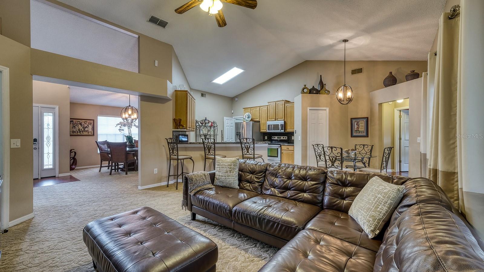 203 RED BUD CT, LAKE MARY, FL, 32746