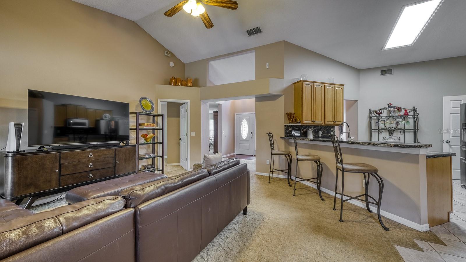 203 RED BUD CT, LAKE MARY, FL, 32746