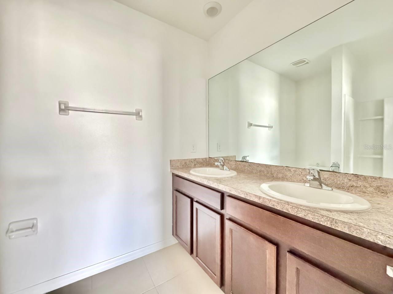 32713 BROOKS HAWK LN, WESLEY CHAPEL, FL, 33543