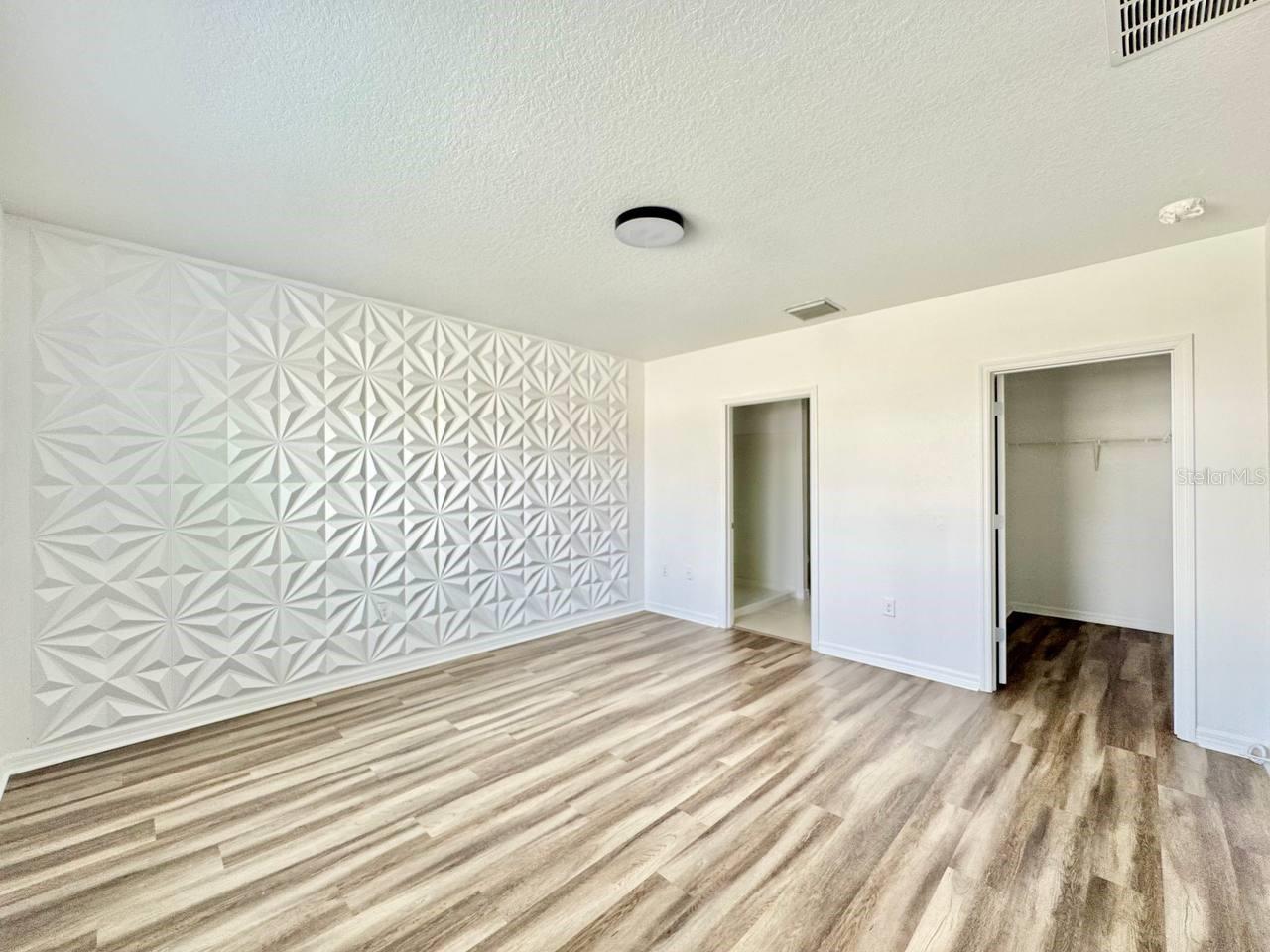 32713 BROOKS HAWK LN, WESLEY CHAPEL, FL, 33543