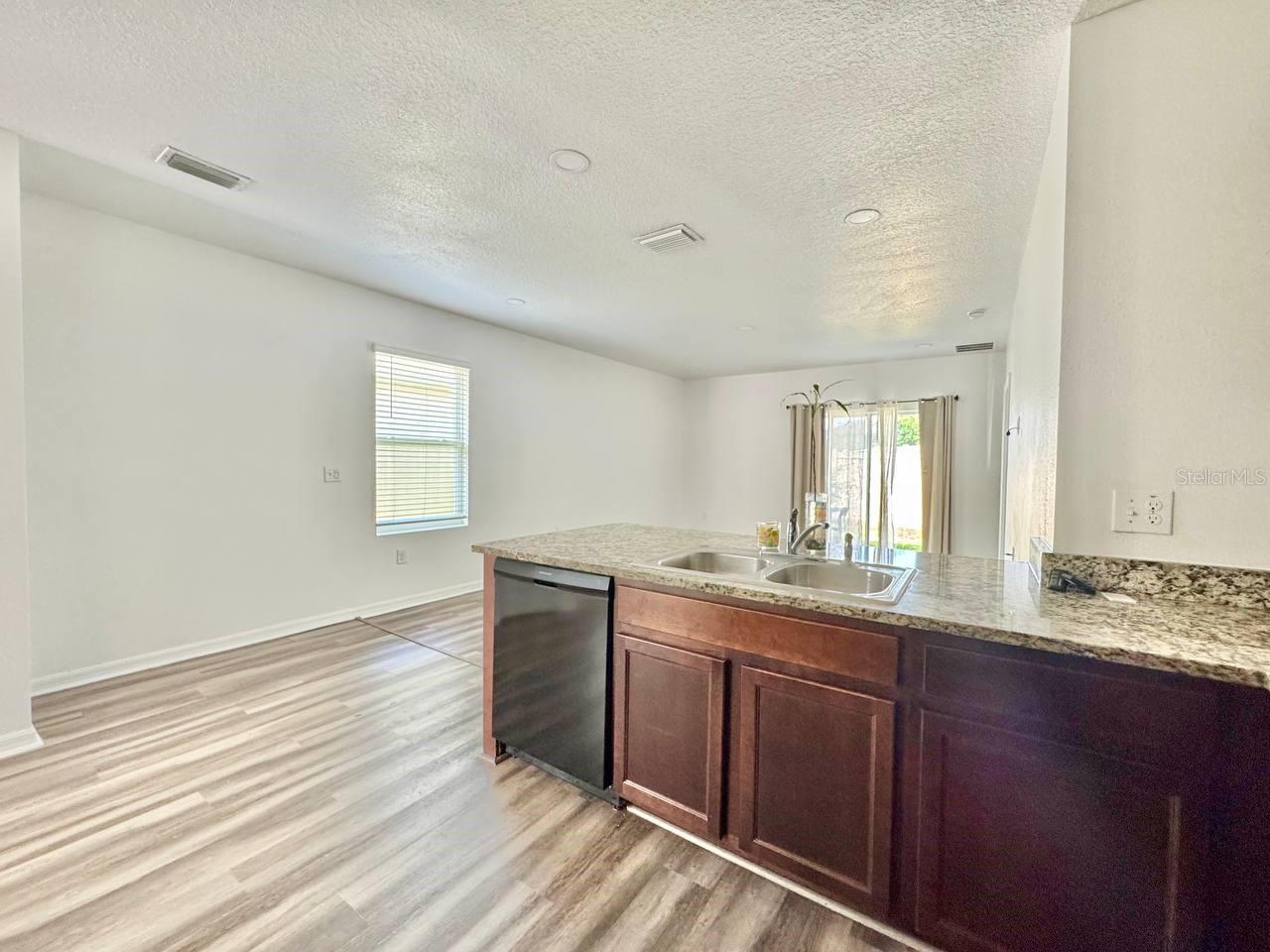 32713 BROOKS HAWK LN, WESLEY CHAPEL, FL, 33543