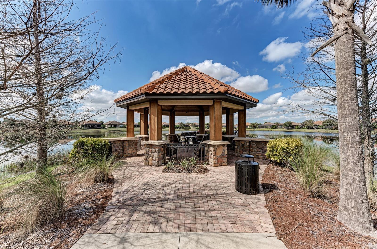 5019 SERATA DR, LAKEWOOD RANCH, FL, 34211