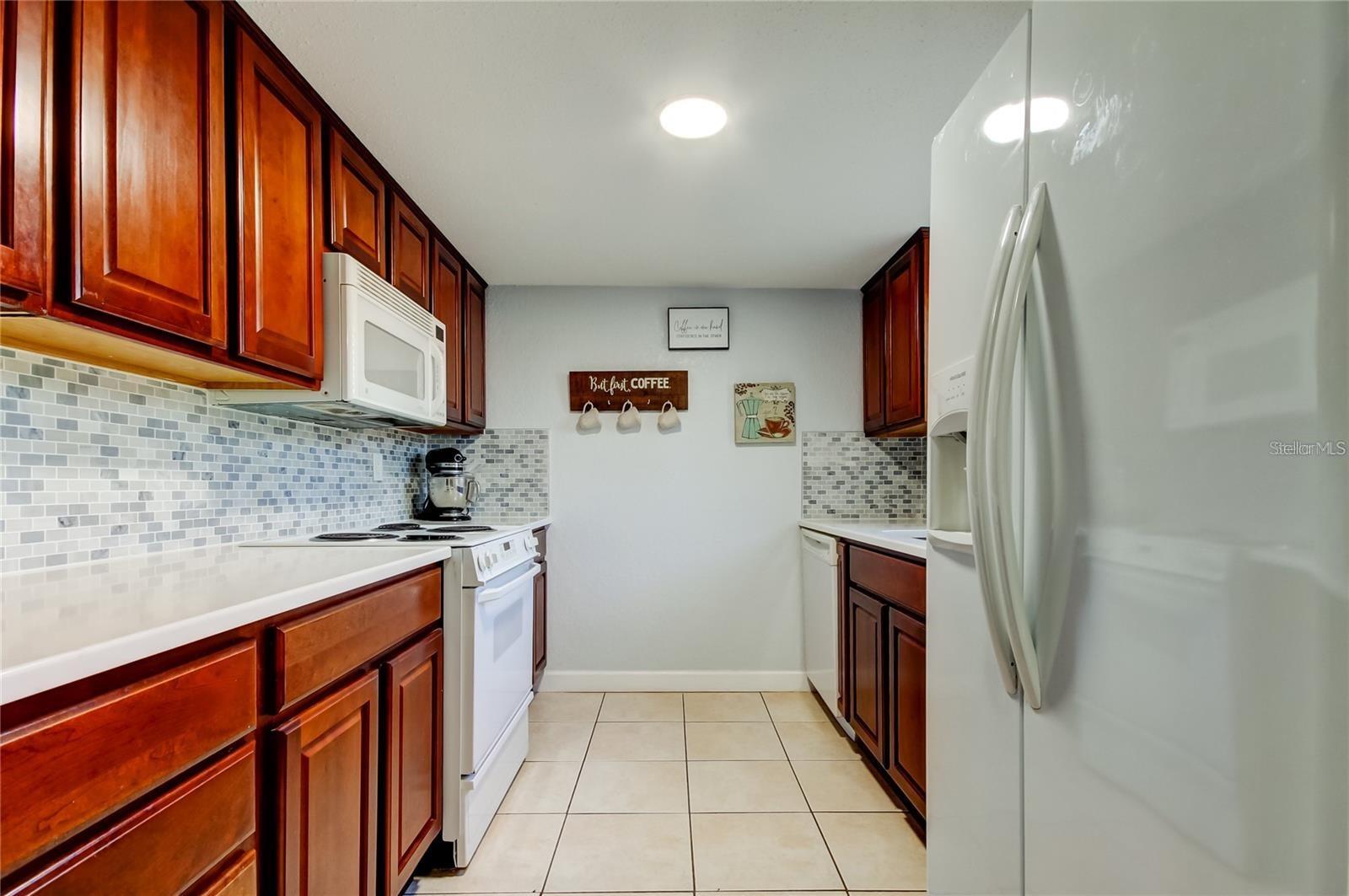200 COUNTRY CLUB DR #503, LARGO, FL, 33771