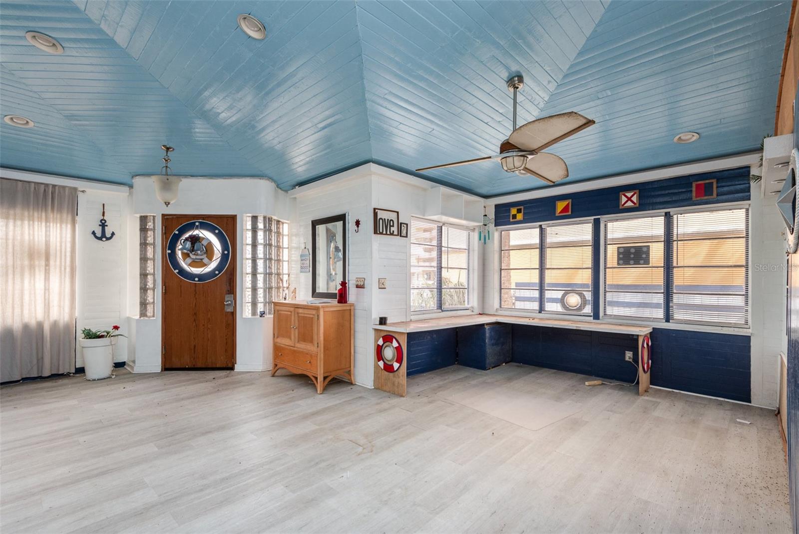 370 HARTFORD AVE, DAYTONA BEACH, FL, 32118