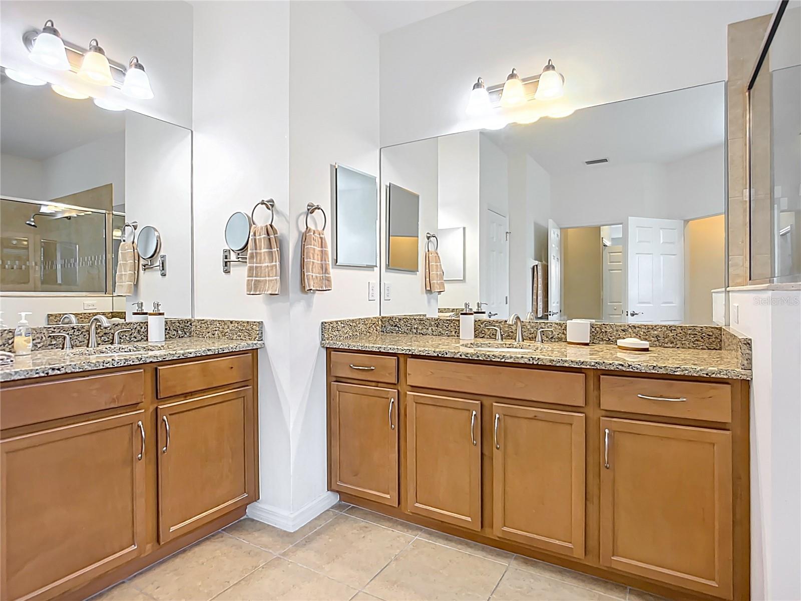 5384 LAYTON DR, VENICE, FL, 34293