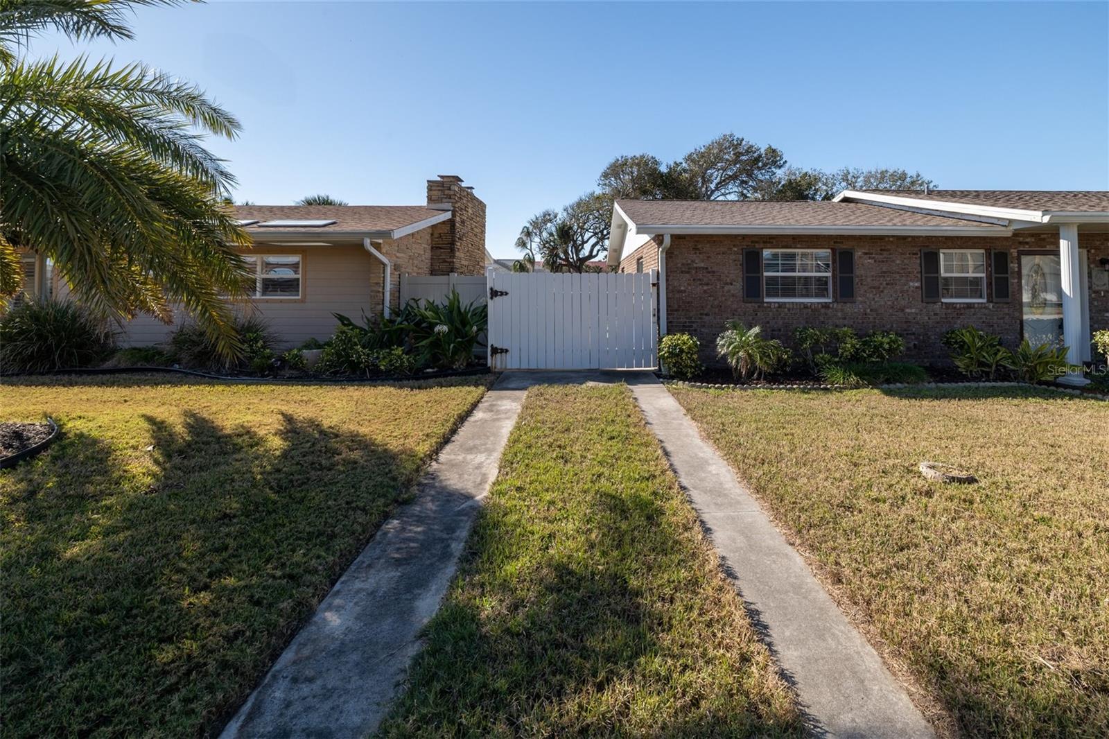 18 BUCKINGHAM DR, ORMOND BEACH, FL, 32176
