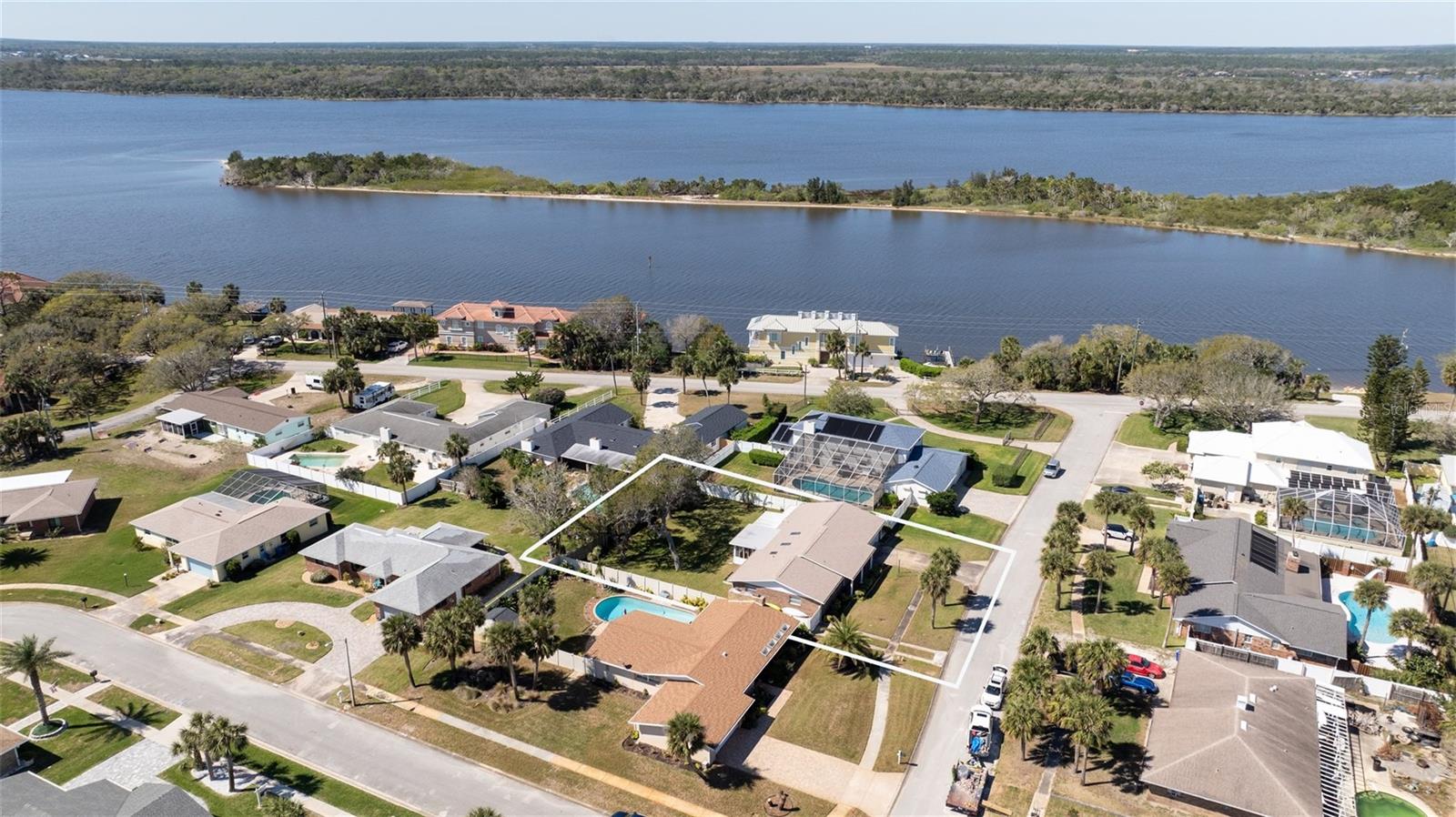18 BUCKINGHAM DR, ORMOND BEACH, FL, 32176