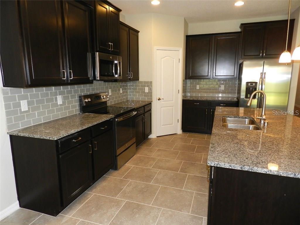 2854 ORIOLE DR, SARASOTA, FL, 34243