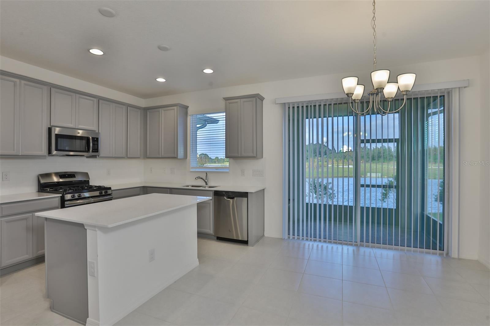 6212 CAMINO DR, APOLLO BEACH, FL, 33572
