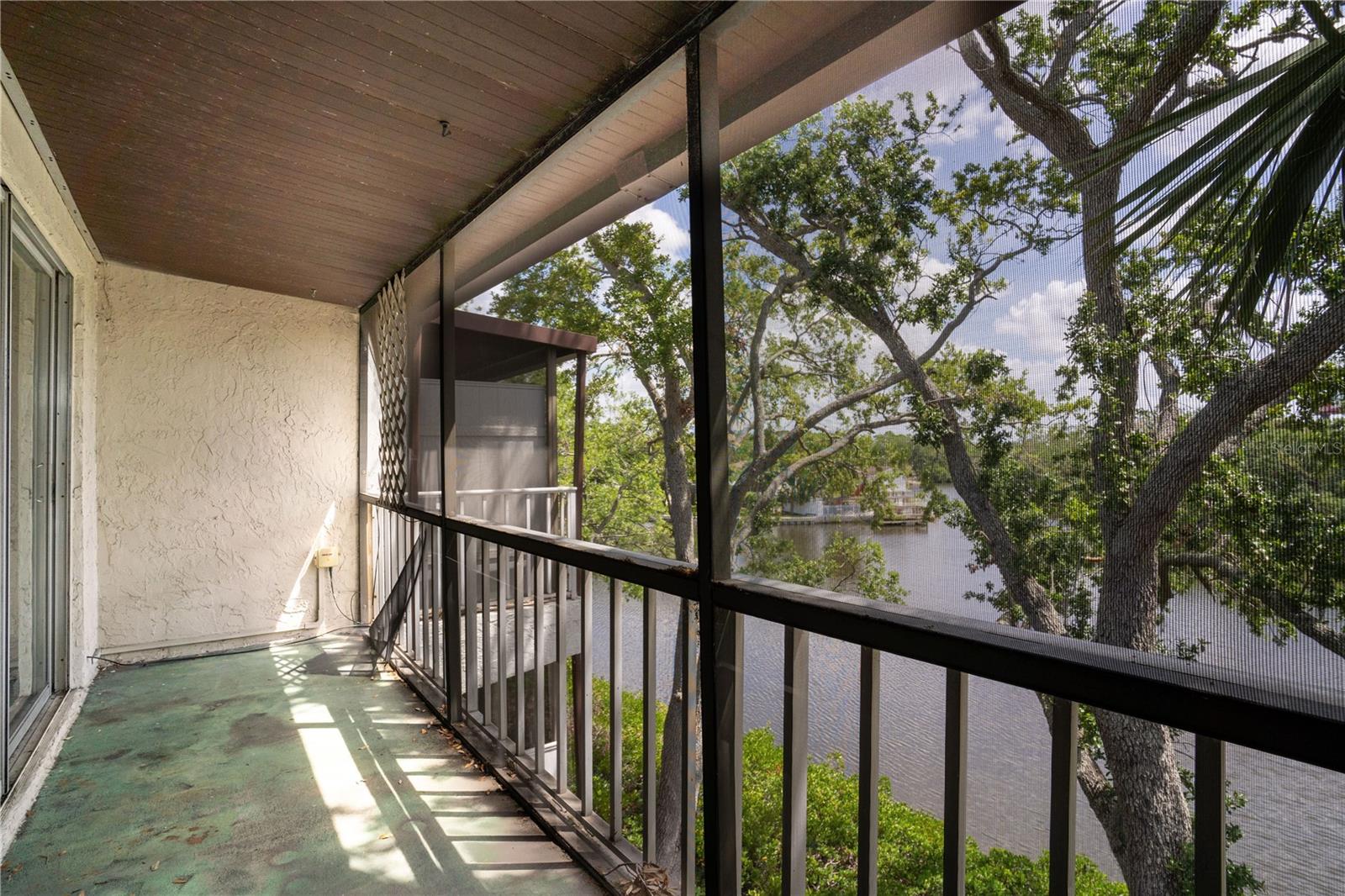 9001 TUDOR DR #H210, TAMPA, FL, 33615