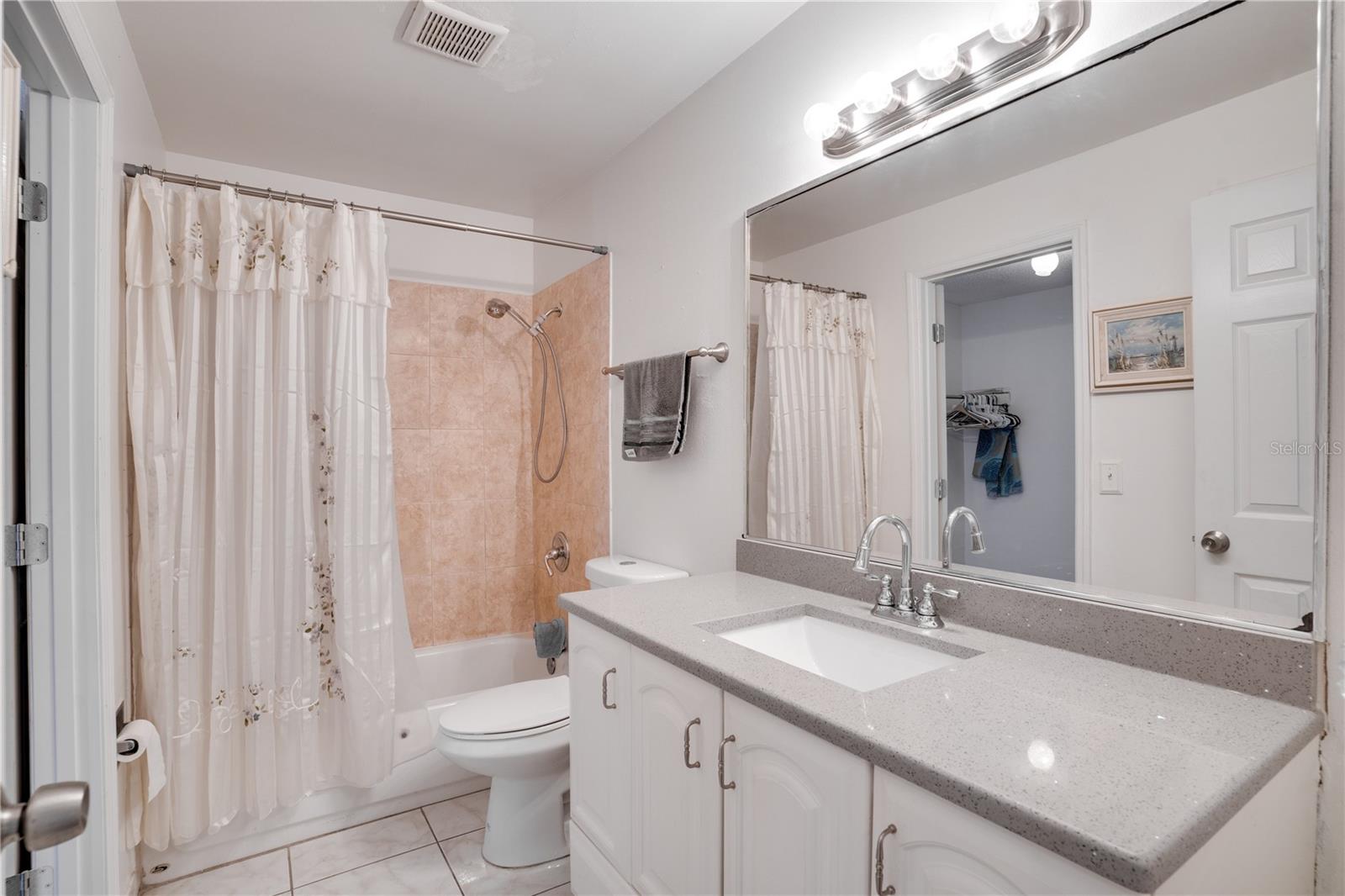 9001 TUDOR DR #H210, TAMPA, FL, 33615