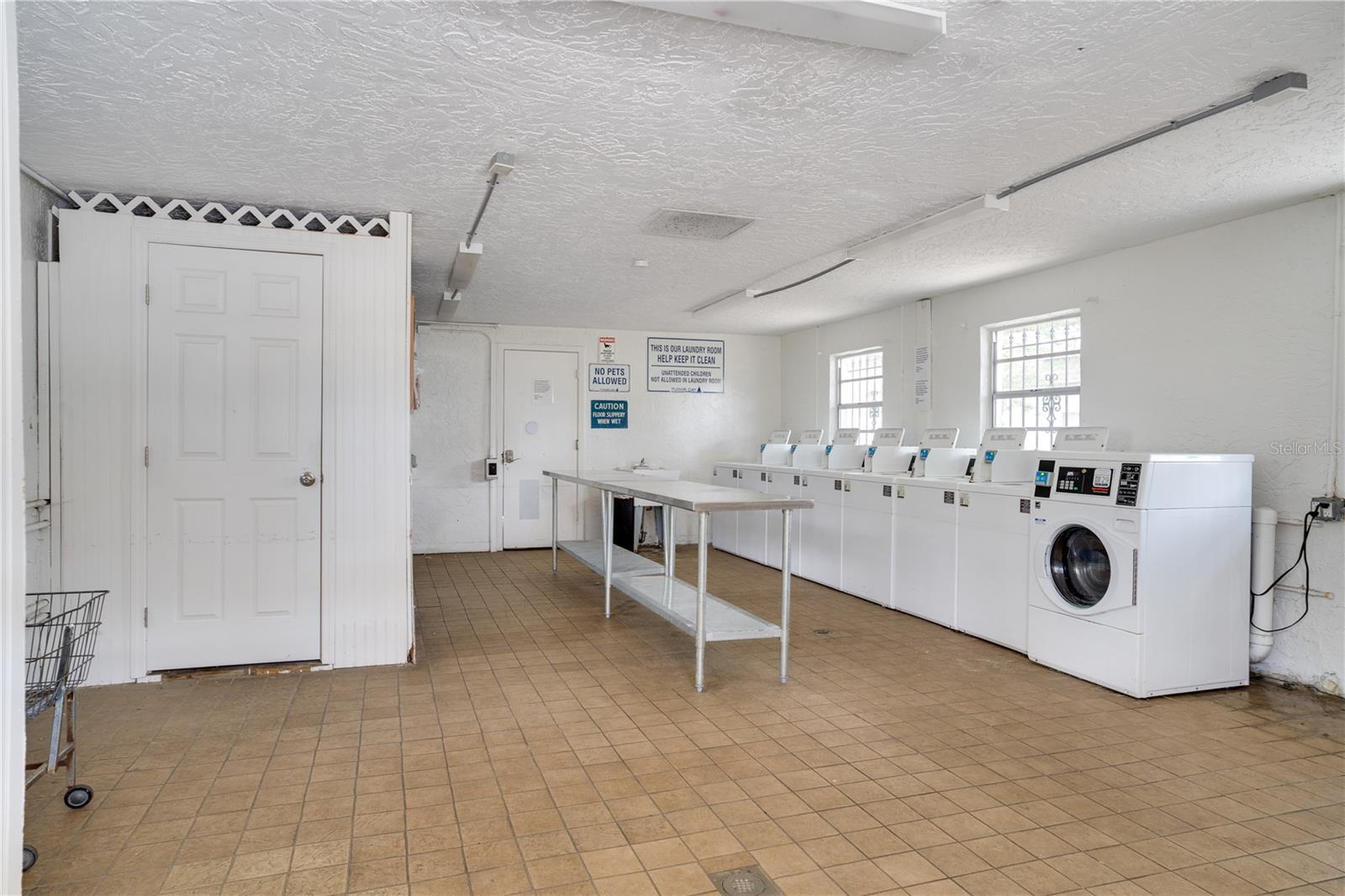 9001 TUDOR DR #H210, TAMPA, FL, 33615