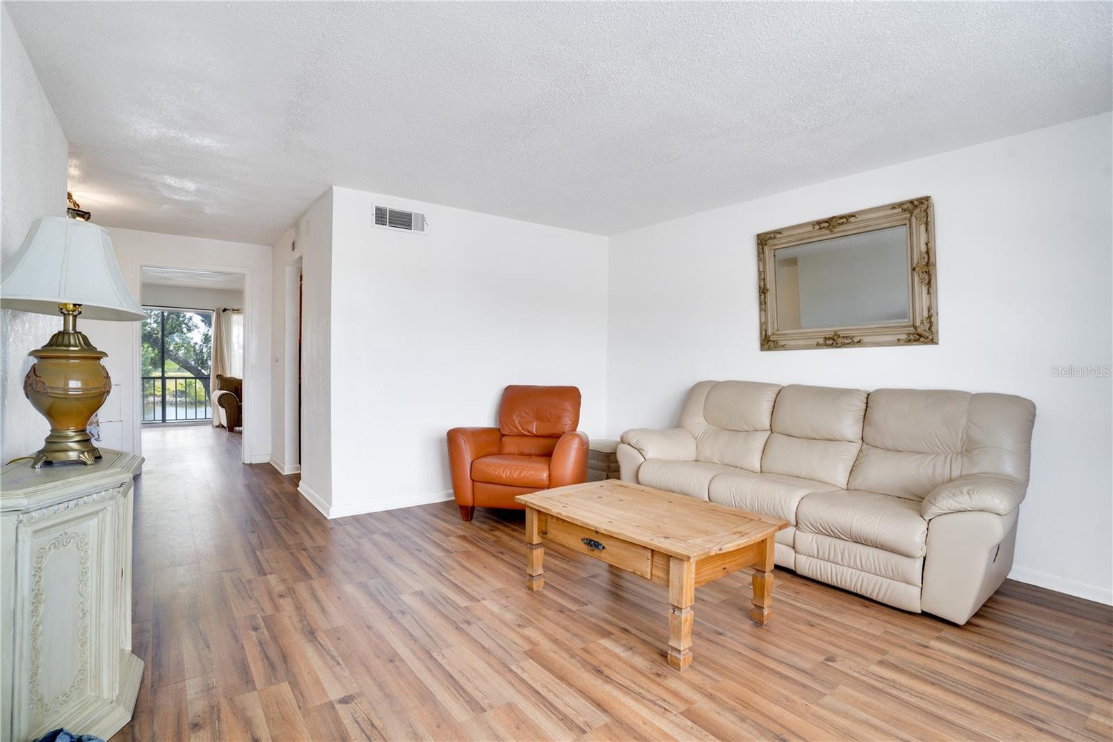 9001 TUDOR DR #H210, TAMPA, FL, 33615
