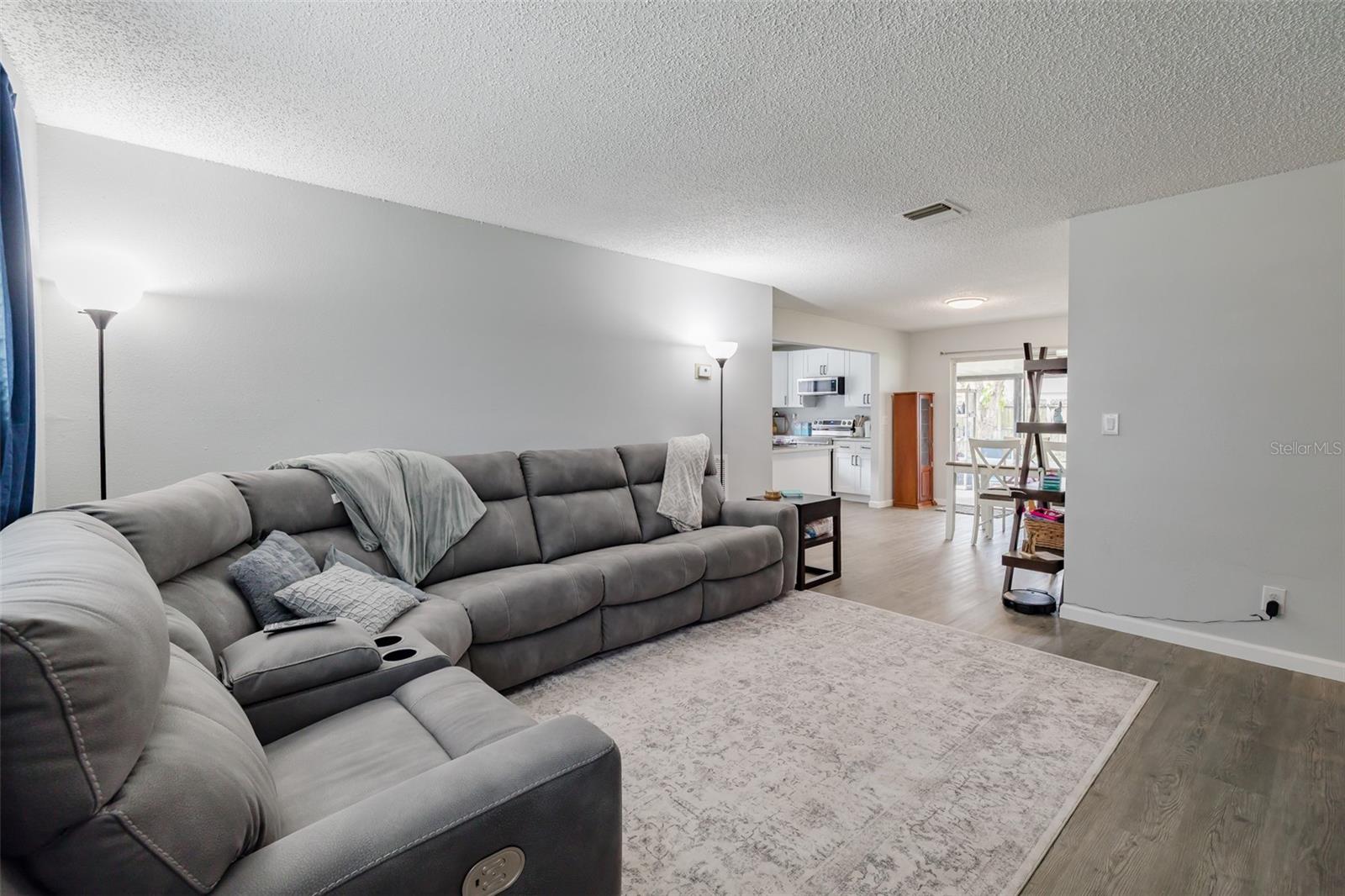428 FLAMINGO DR, APOLLO BEACH, FL, 33572