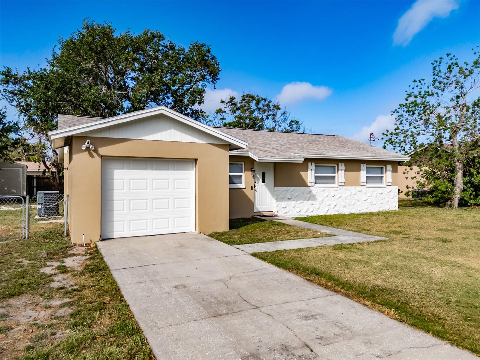 428 FLAMINGO DR, APOLLO BEACH, FL, 33572