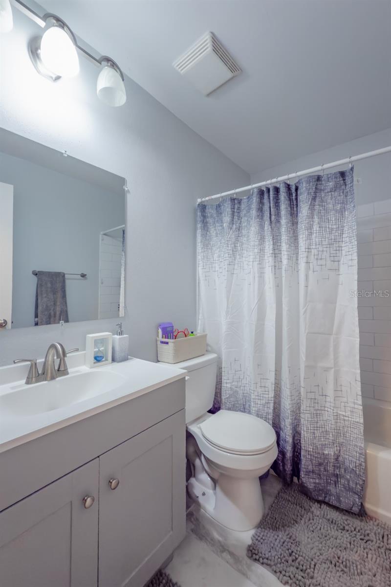 428 FLAMINGO DR, APOLLO BEACH, FL, 33572