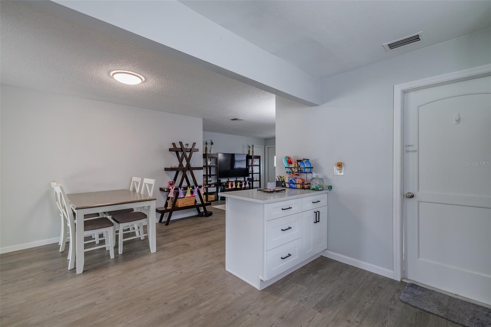 428 FLAMINGO DR, APOLLO BEACH, FL, 33572