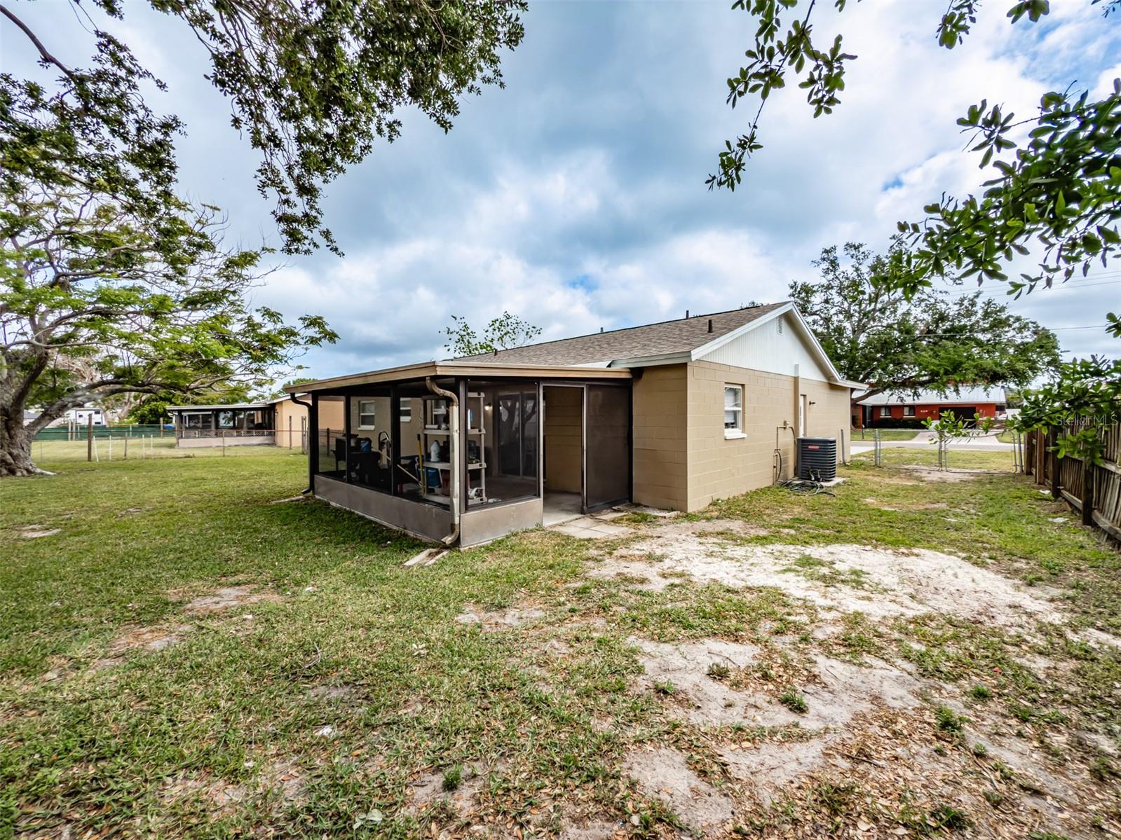 428 FLAMINGO DR, APOLLO BEACH, FL, 33572