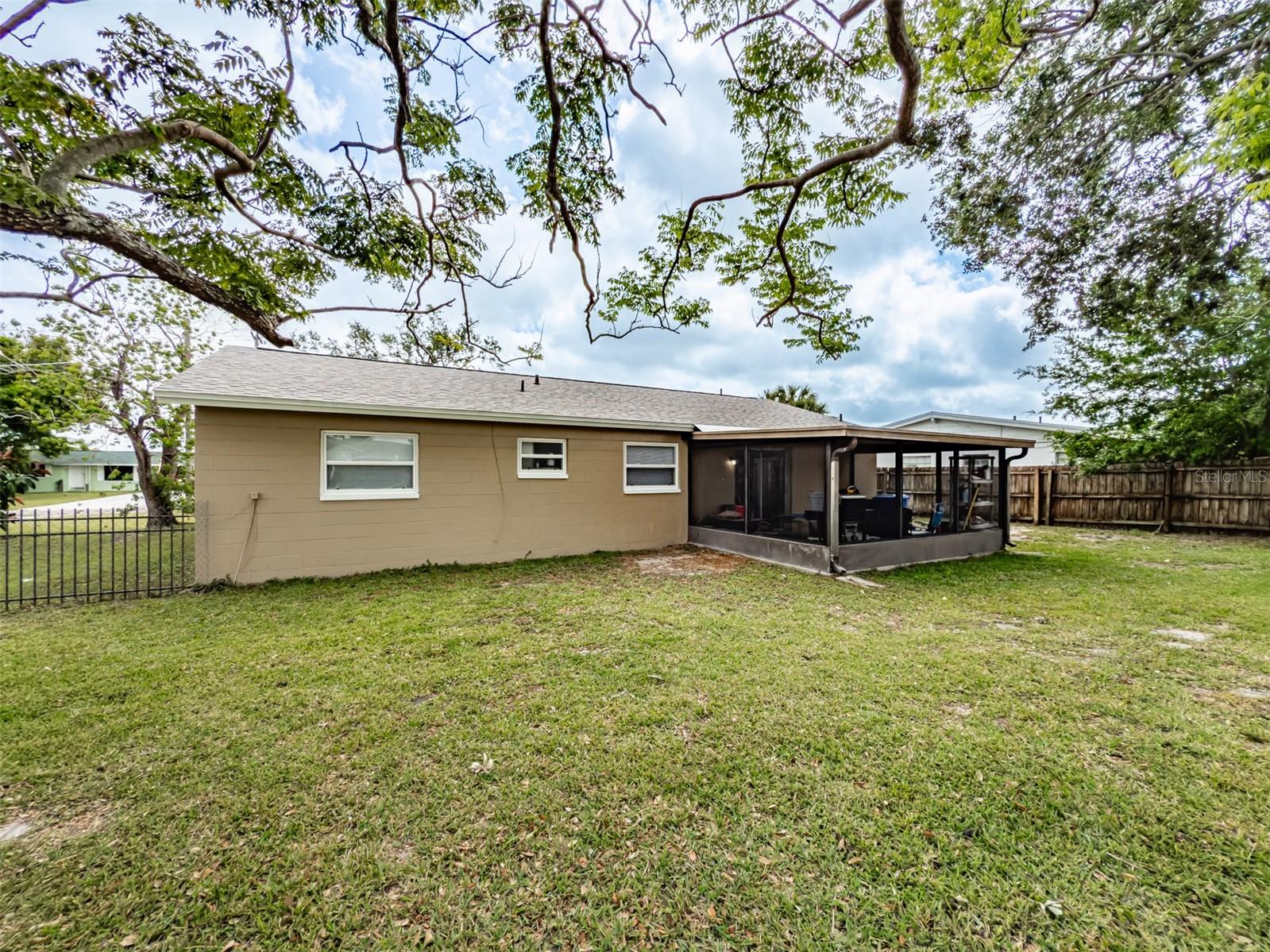 428 FLAMINGO DR, APOLLO BEACH, FL, 33572
