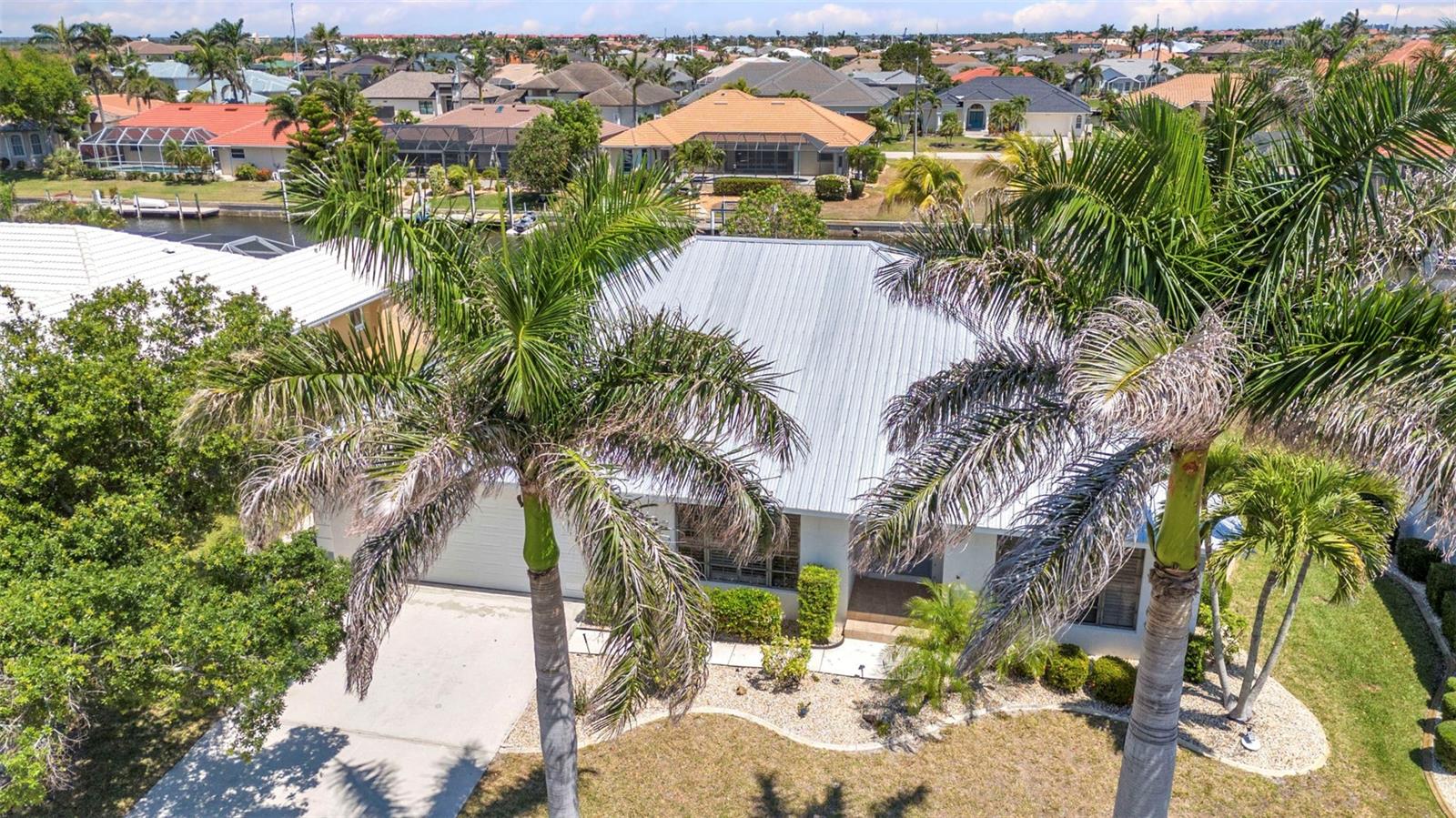 2718 SAINT THOMAS DR, PUNTA GORDA, FL, 33950