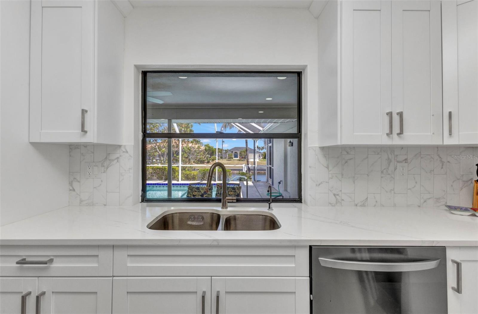 2718 SAINT THOMAS DR, PUNTA GORDA, FL, 33950