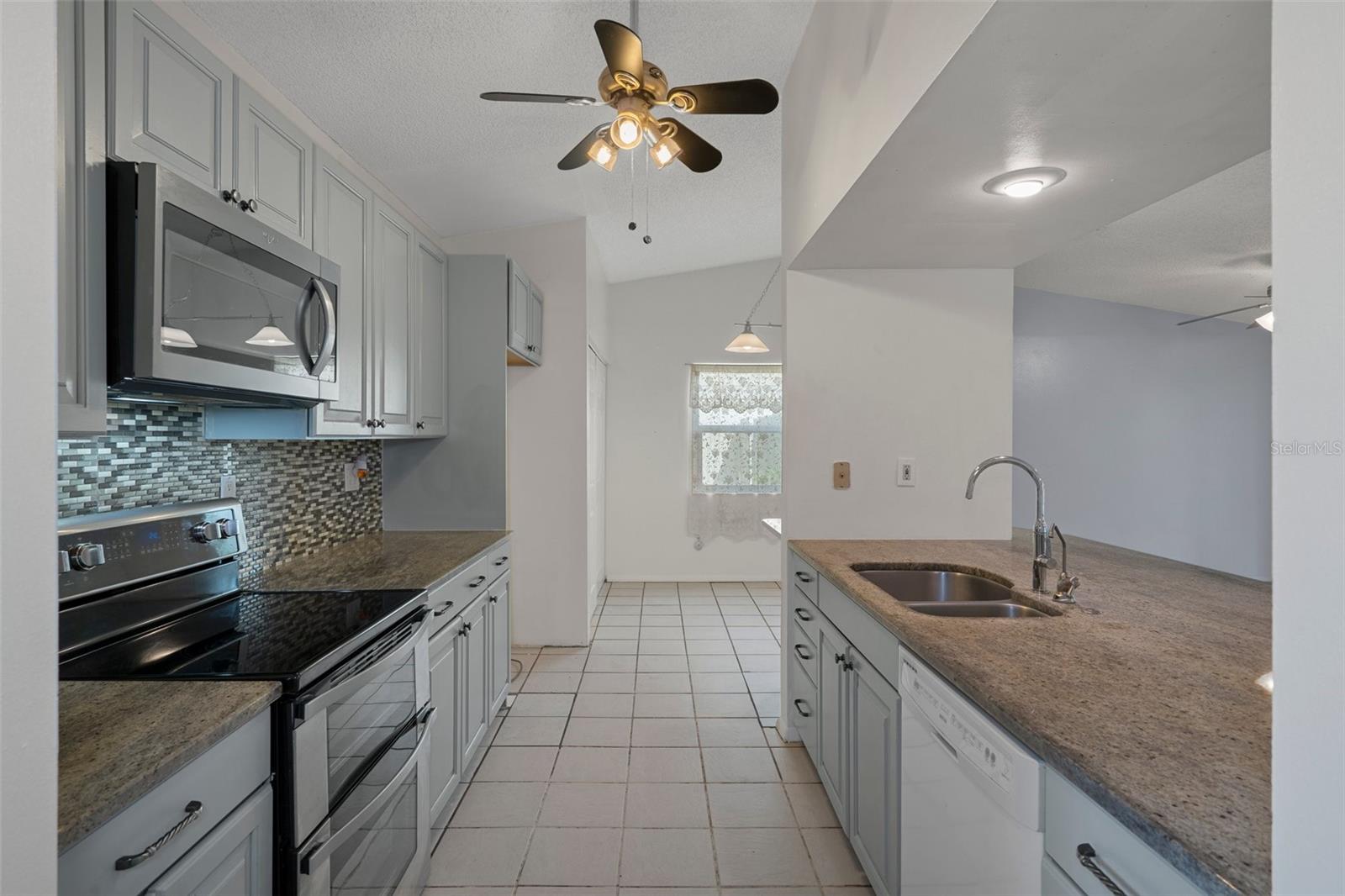 5814 SILVER MOON AVE, TAMPA, FL, 33625
