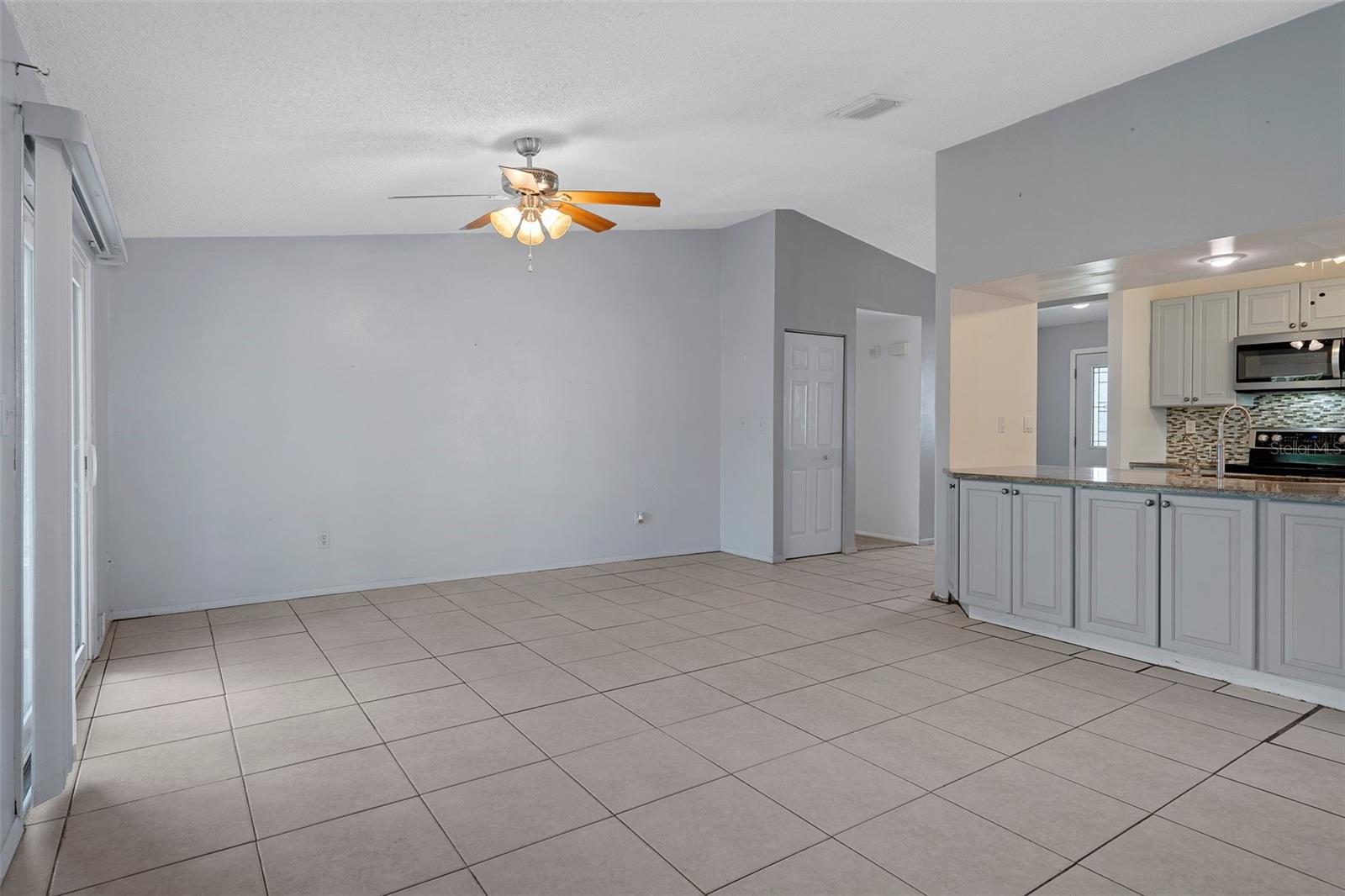 5814 SILVER MOON AVE, TAMPA, FL, 33625