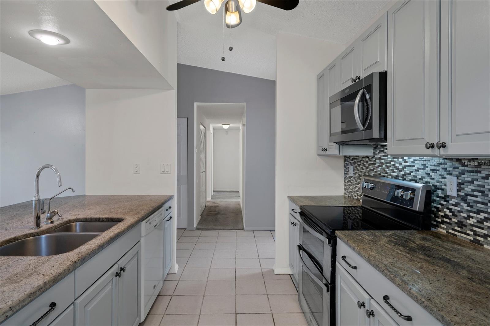5814 SILVER MOON AVE, TAMPA, FL, 33625