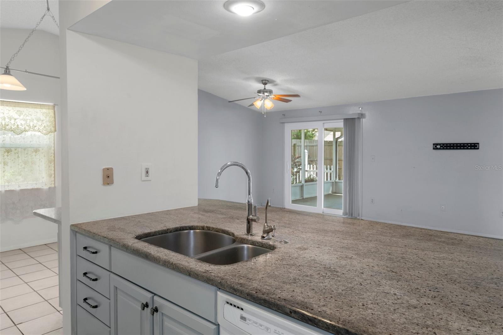 5814 SILVER MOON AVE, TAMPA, FL, 33625